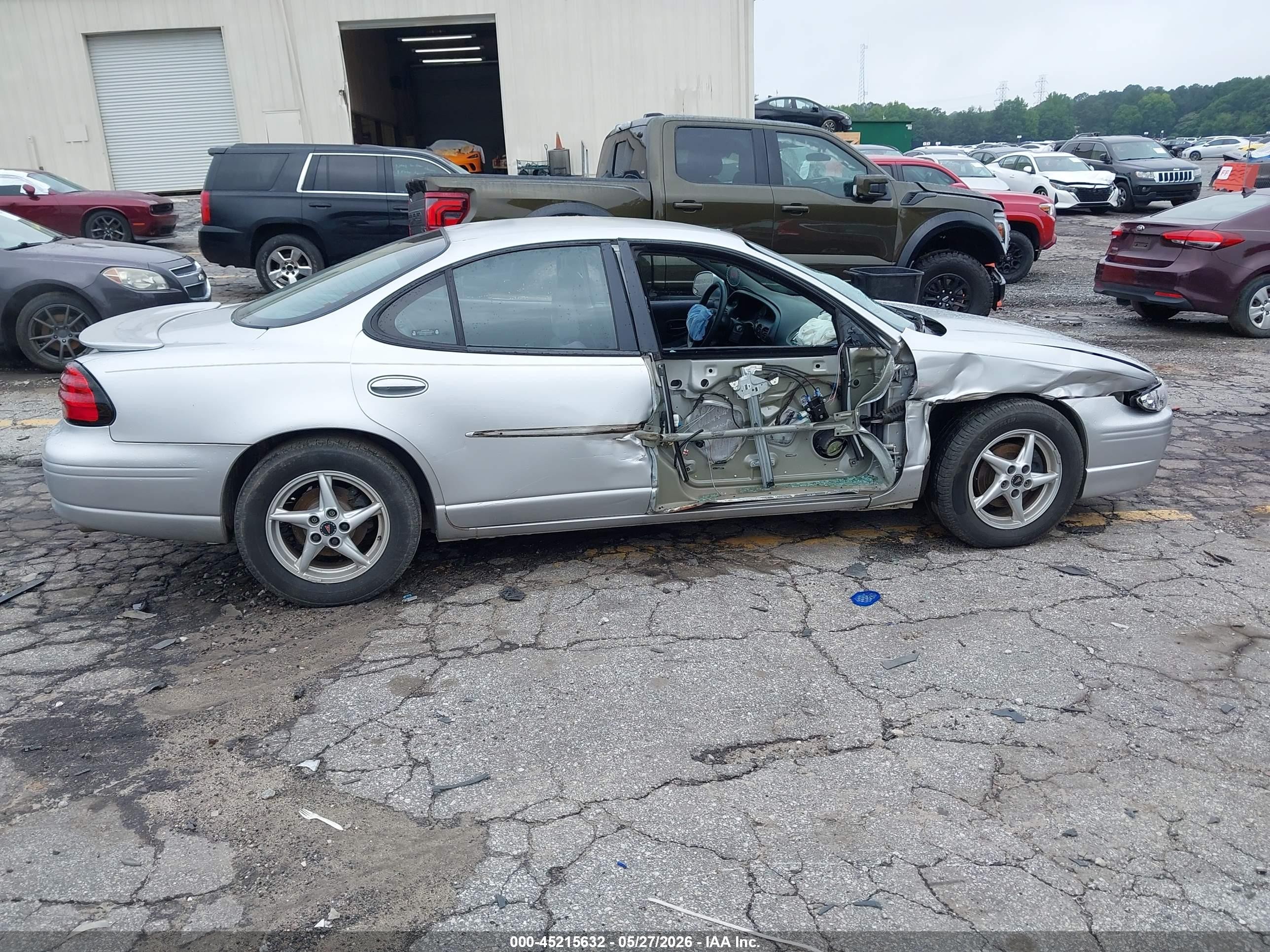 2002 Pontiac Grand Prix Se Silver vin: 1G2WK52J62F161027