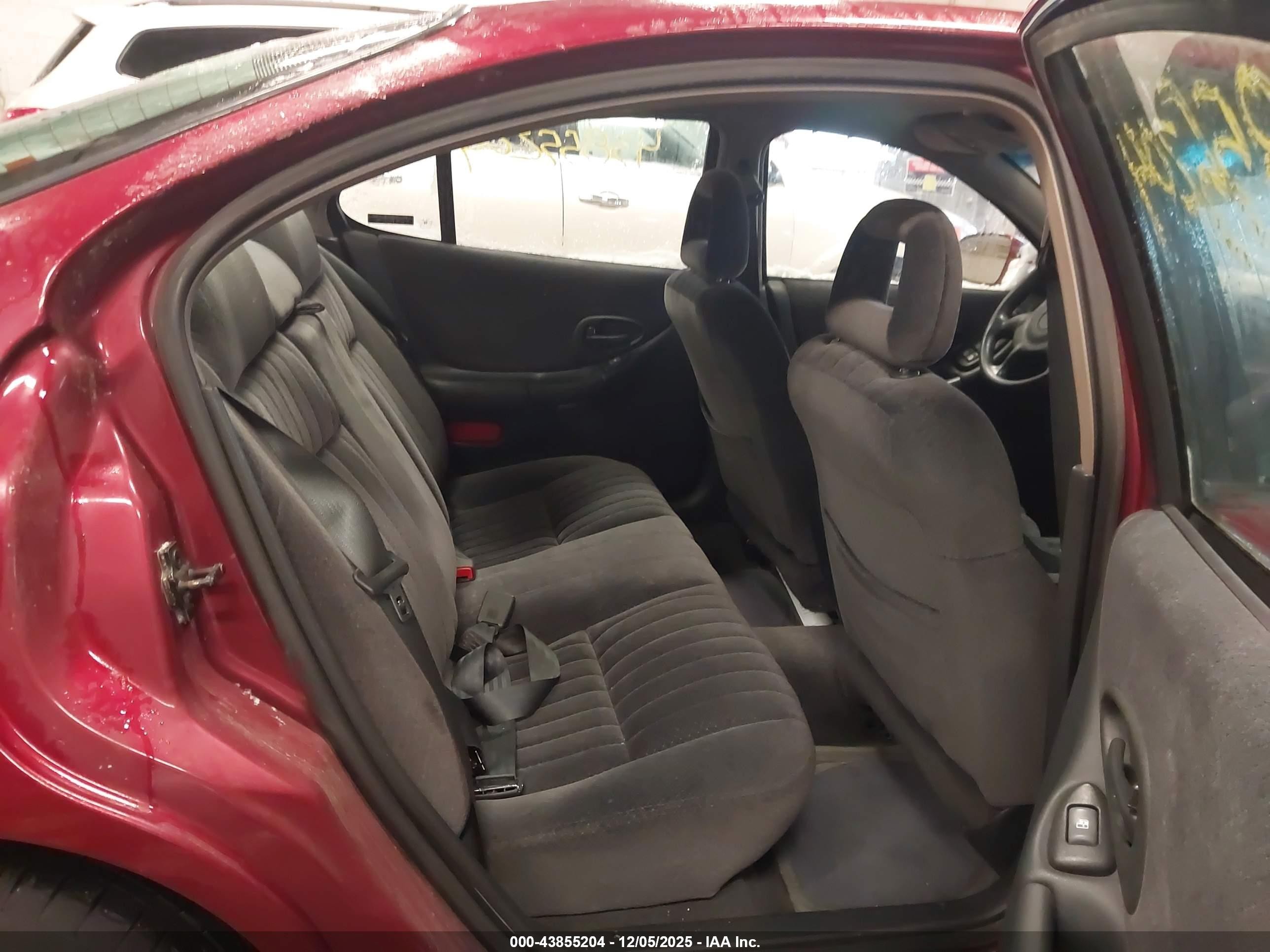 2001 Pontiac Grand Prix Se Red vin: 1G2WK52J81F188986
