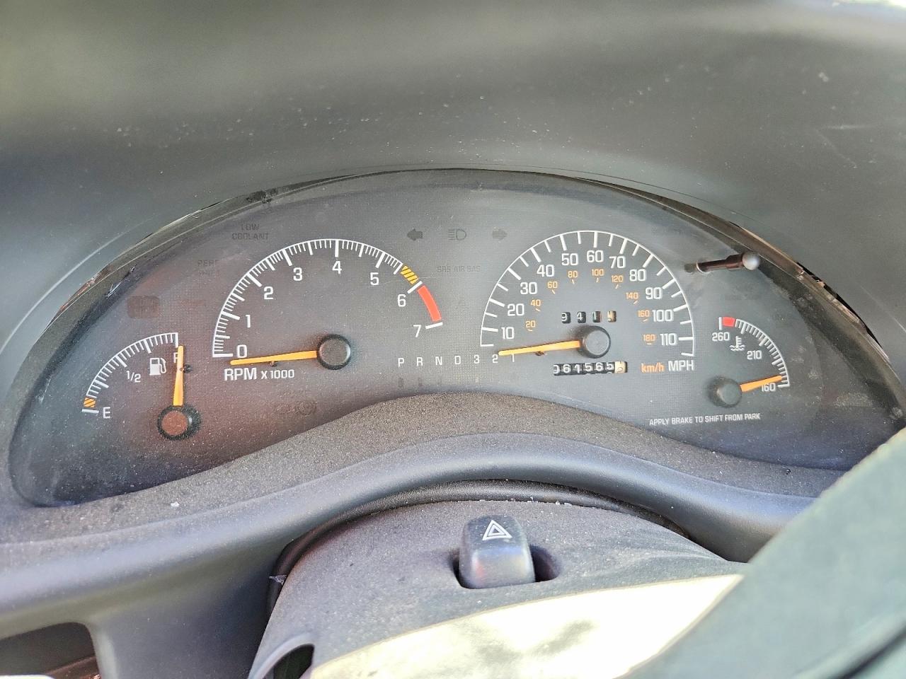 2003 Pontiac Grand Prix Se Maroon vin: 1G2WK52J93F139945
