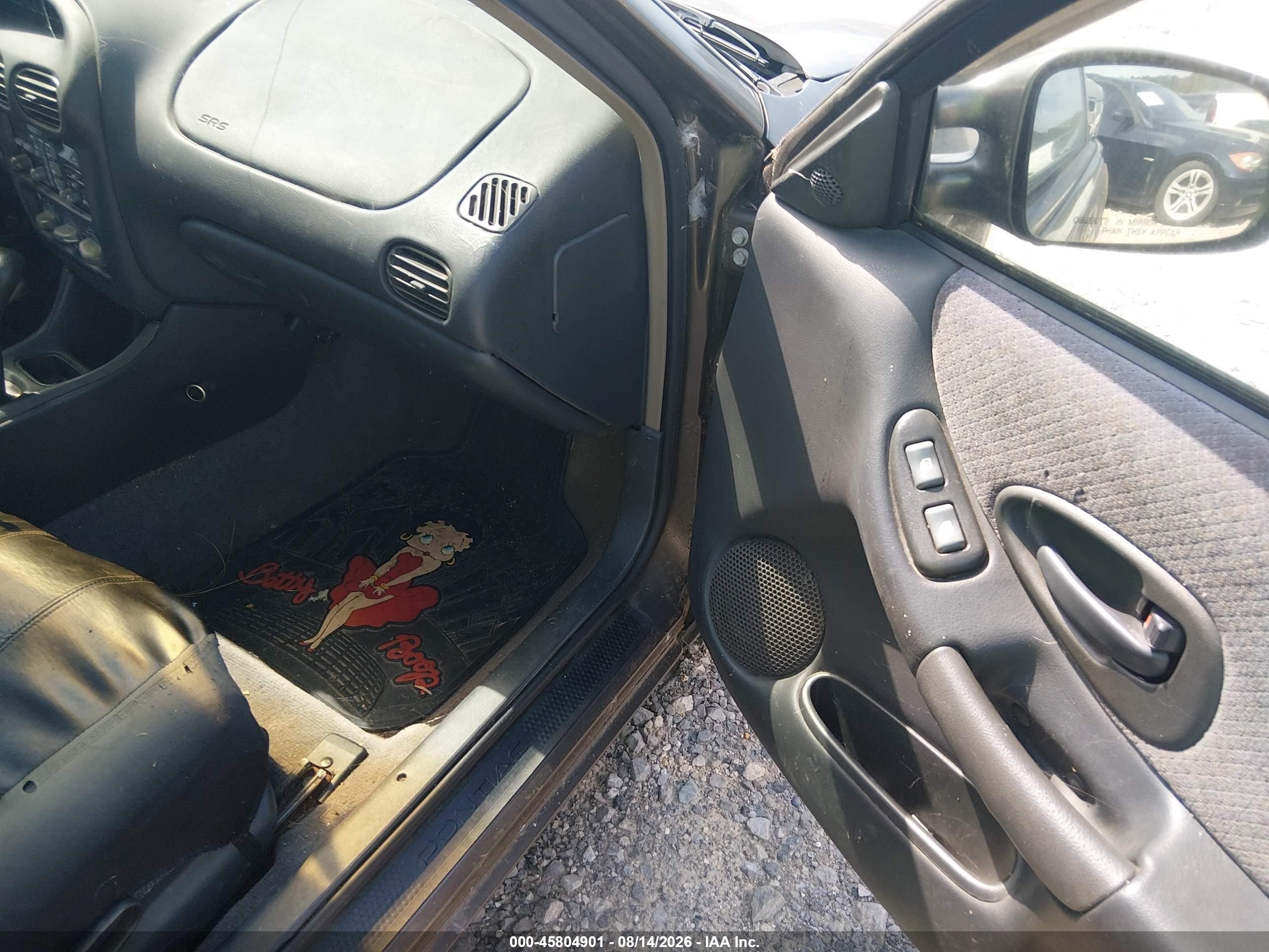 2000 Pontiac Grand Prix Se Tan vin: 1G2WK52J9YF328697