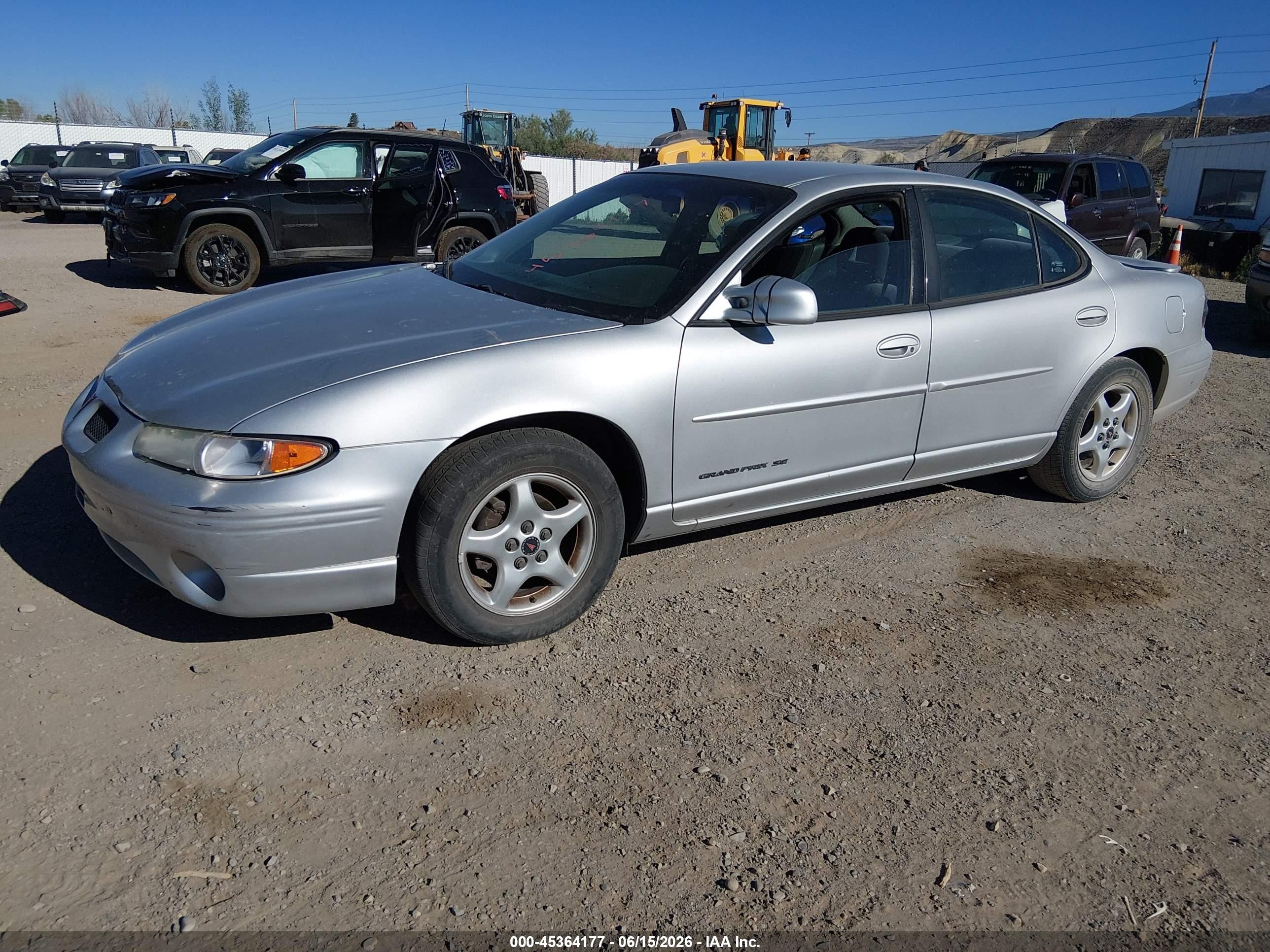 2002 Pontiac Grand Prix Se Silver vin: 1G2WK52JX2F239888