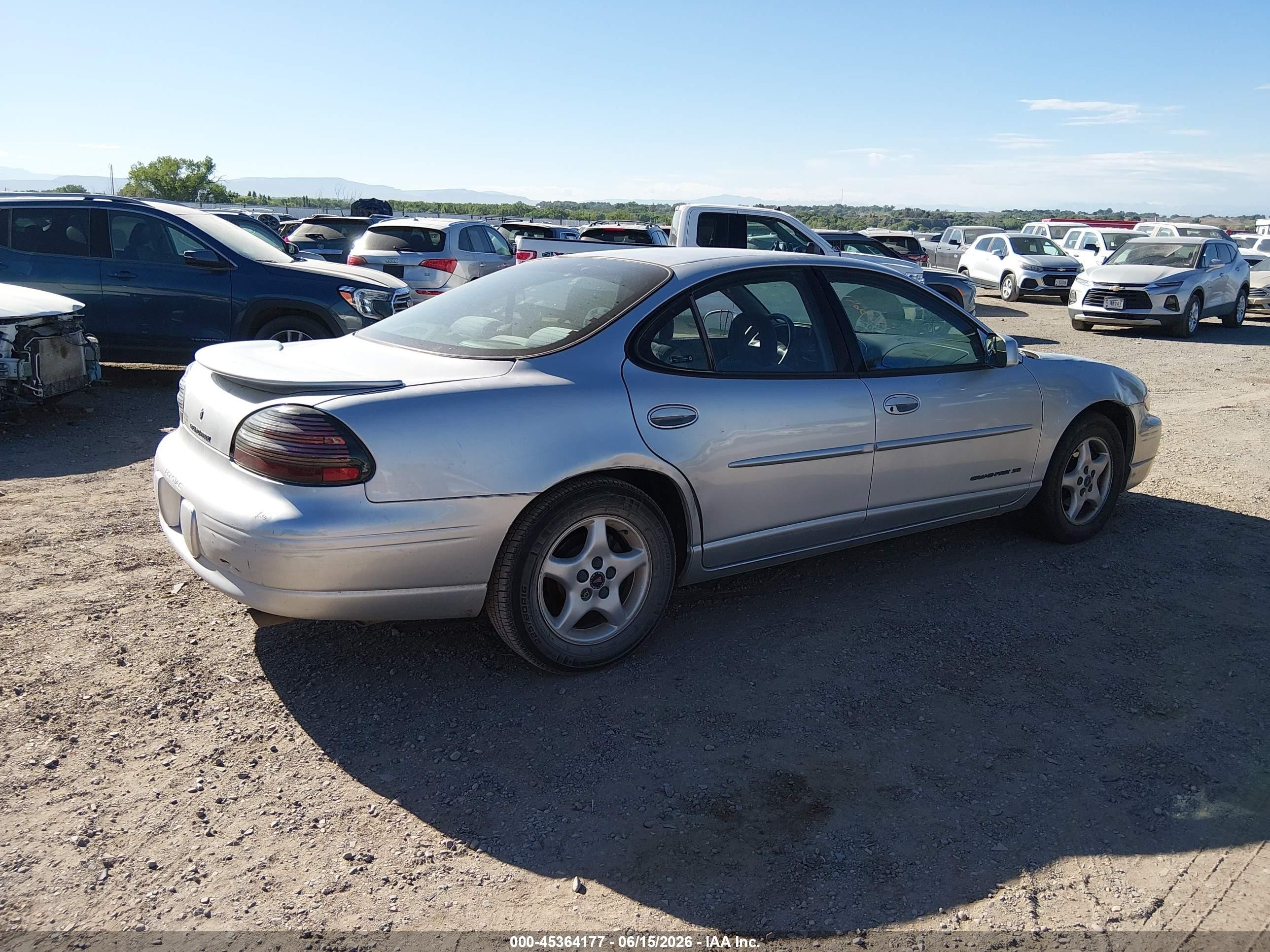 2002 Pontiac Grand Prix Se Silver vin: 1G2WK52JX2F239888