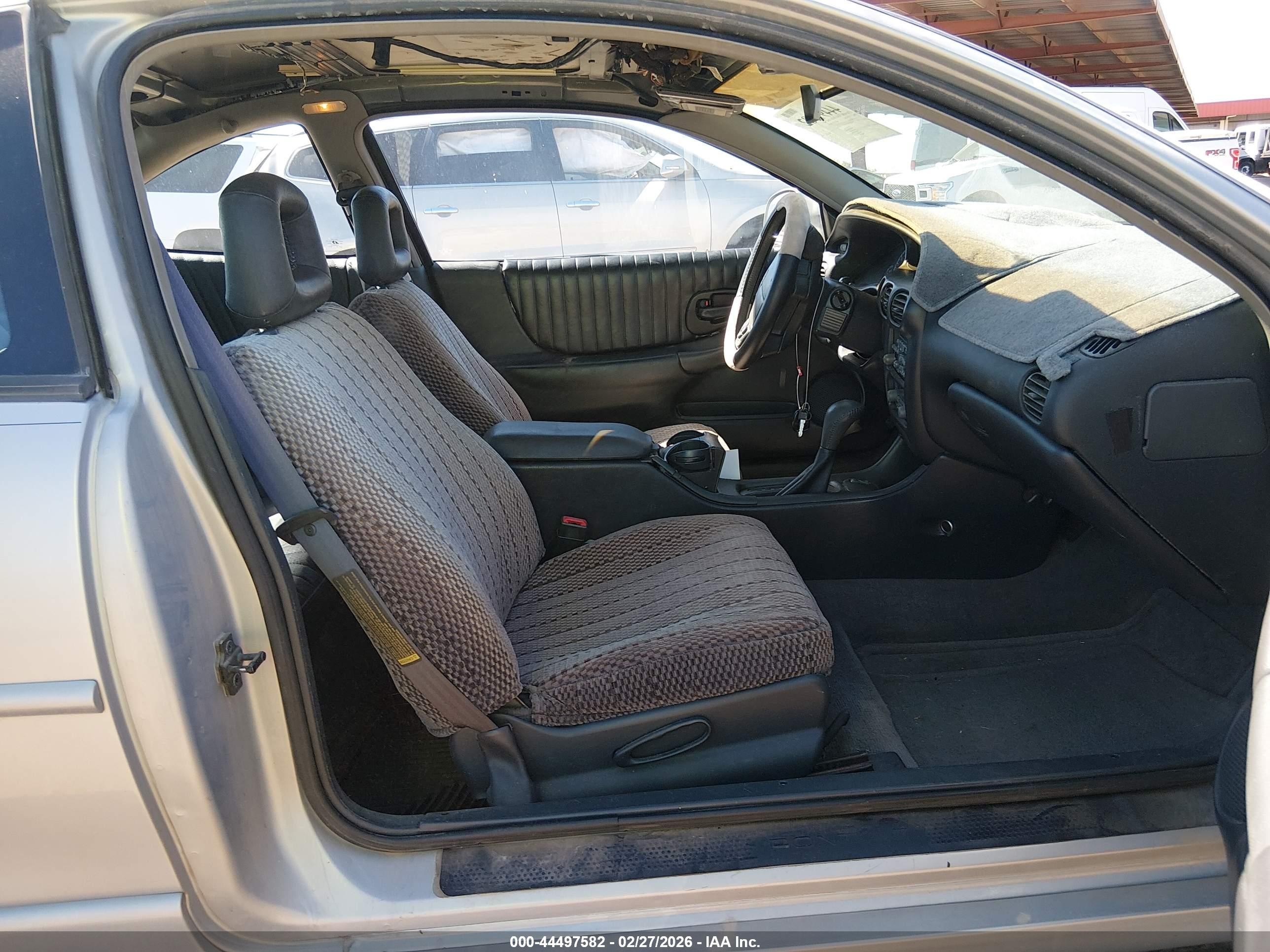 1998 Pontiac Grand Prix Gt Серебряный vin: 1G2WP1211WF339958