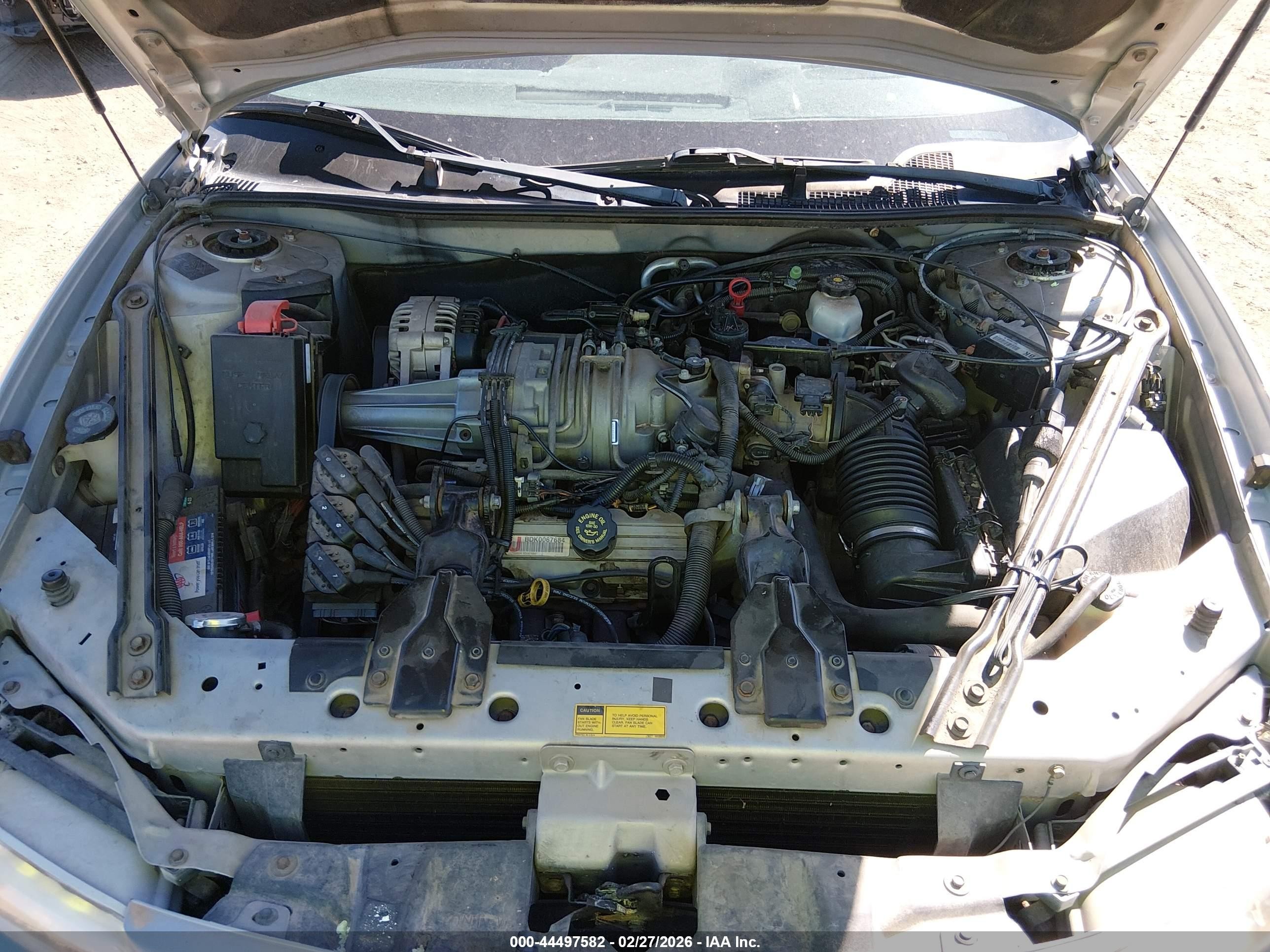 1998 Pontiac Grand Prix Gt Серебряный vin: 1G2WP1211WF339958
