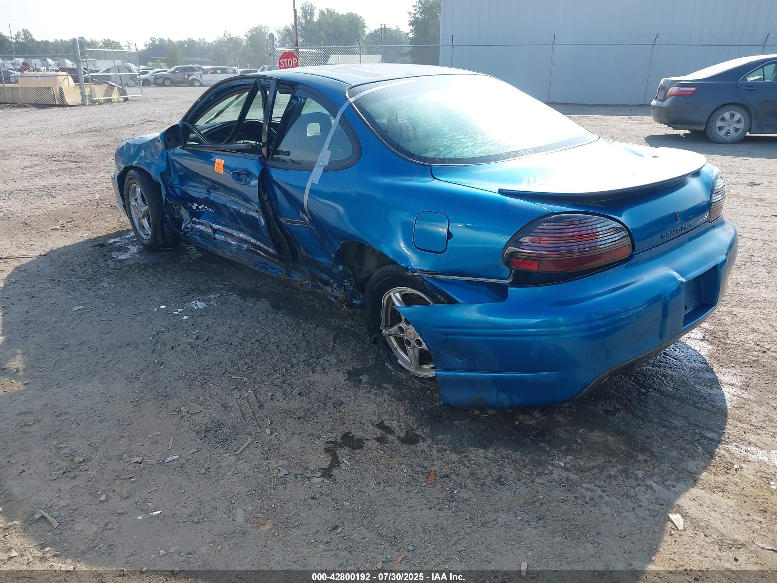 1998 Pontiac Grand Prix Gt Blue vin: 1G2WP1212WF305706