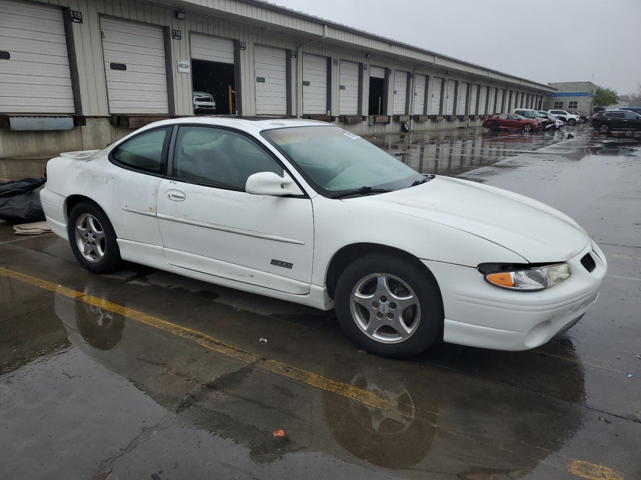 1998 Pontiac Grand Prix Gtp White vin: 1G2WP1212WF317290