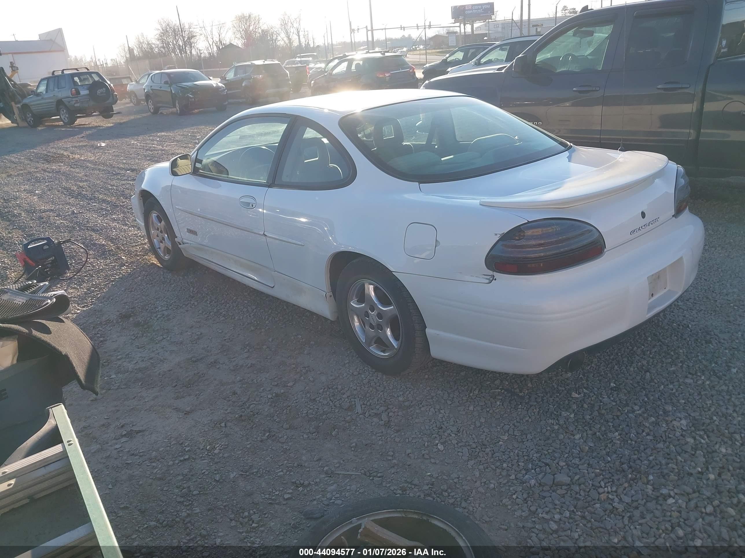 1997 Pontiac Grand Prix Gt White vin: 1G2WP1217VF285659