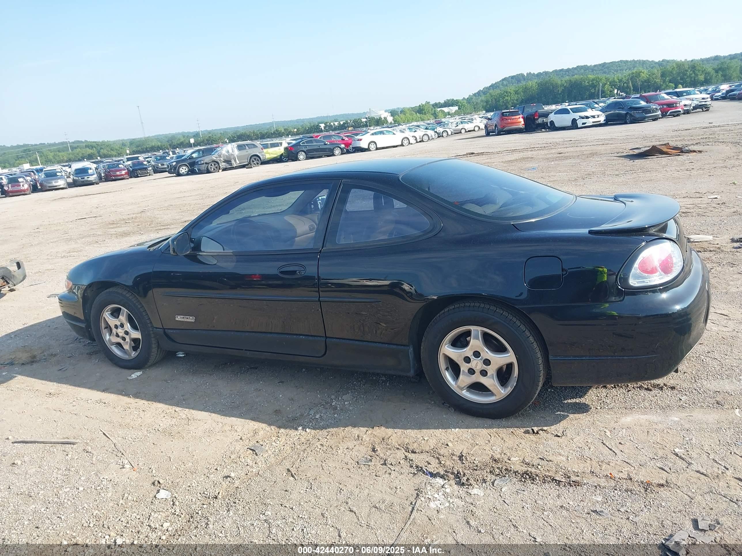 1998 Pontiac Grand Prix Gt Черный vin: 1G2WP1218WF269844