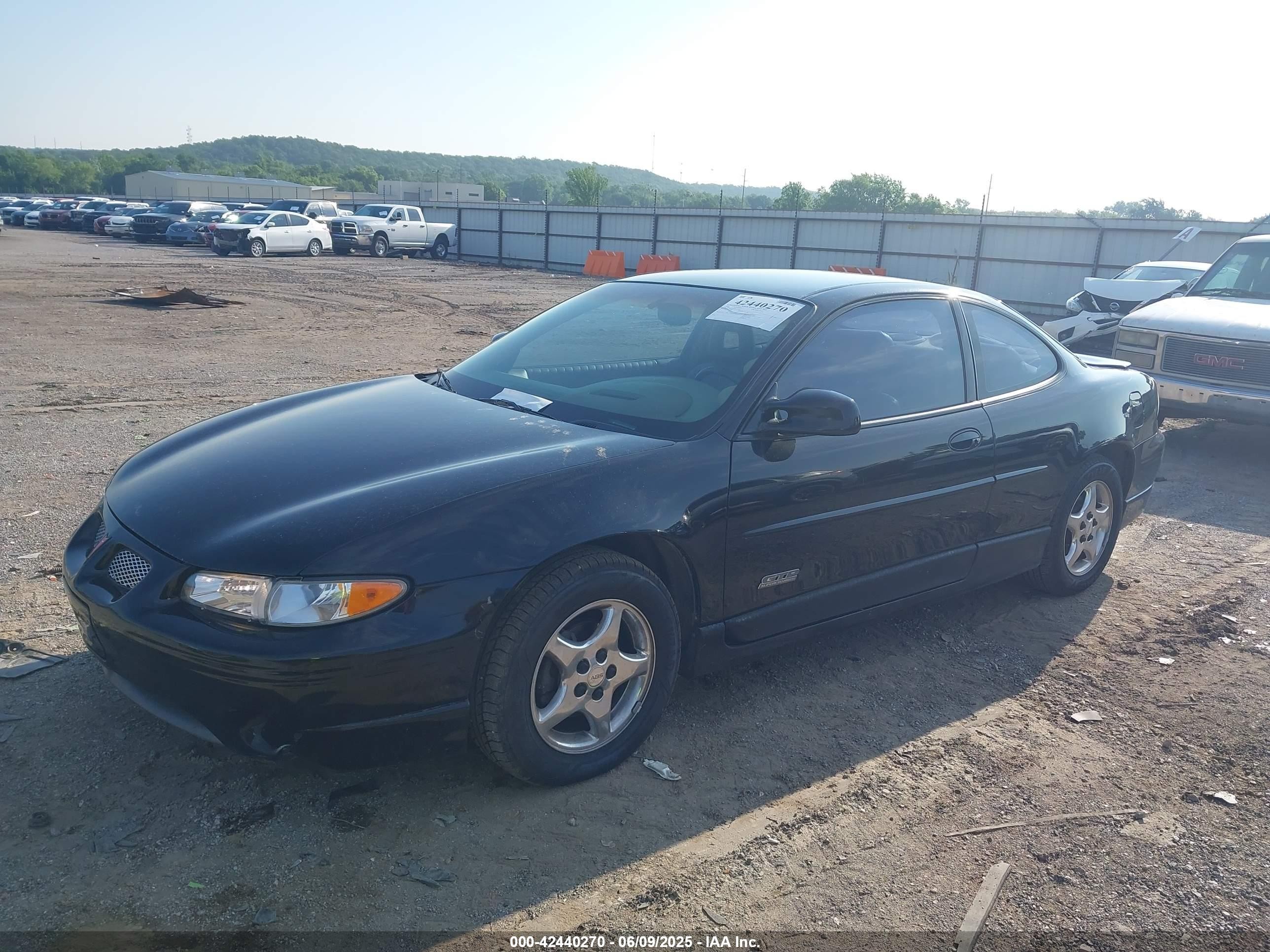 1998 Pontiac Grand Prix Gt Черный vin: 1G2WP1218WF269844