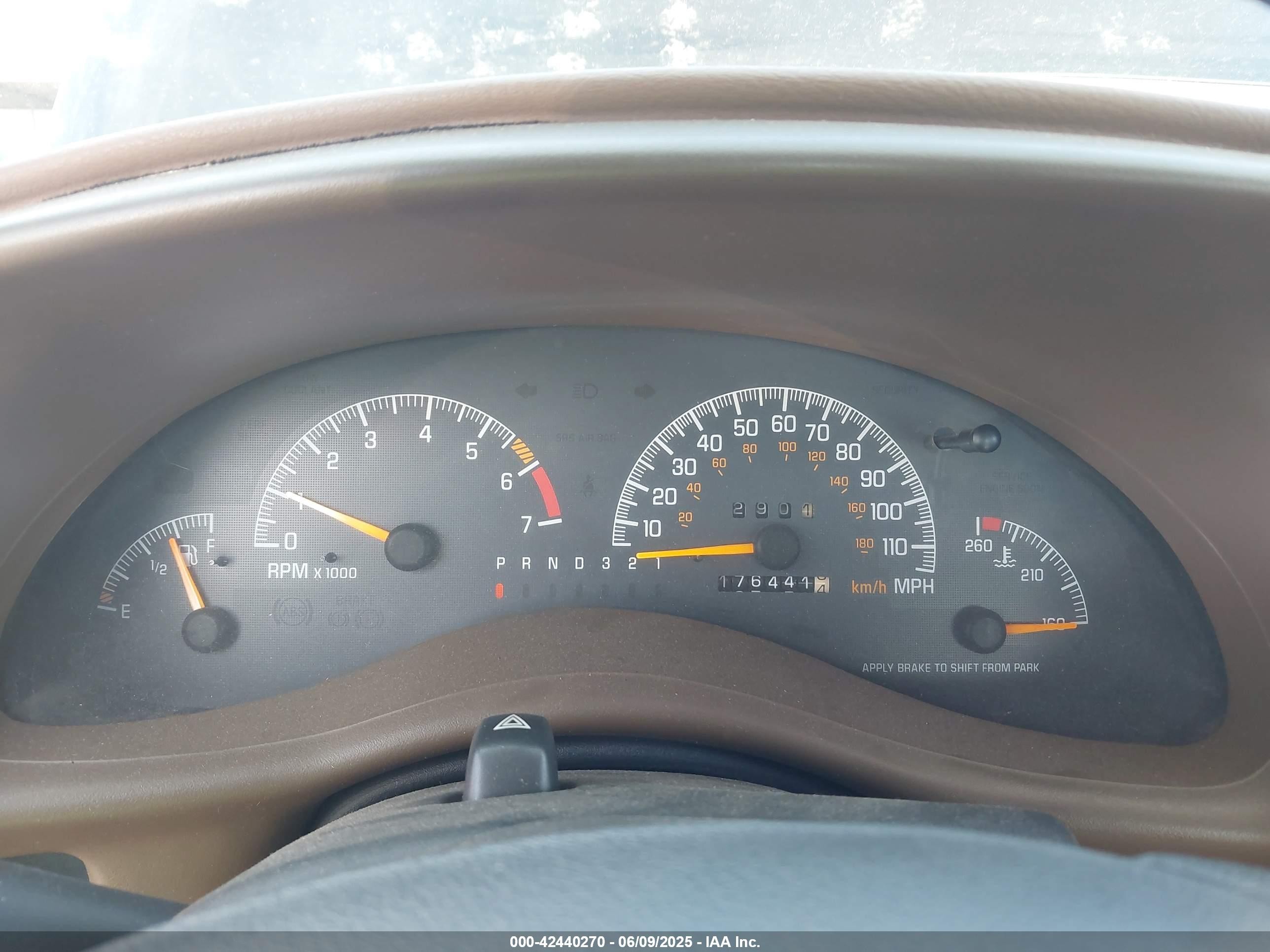 1998 Pontiac Grand Prix Gt Черный vin: 1G2WP1218WF269844