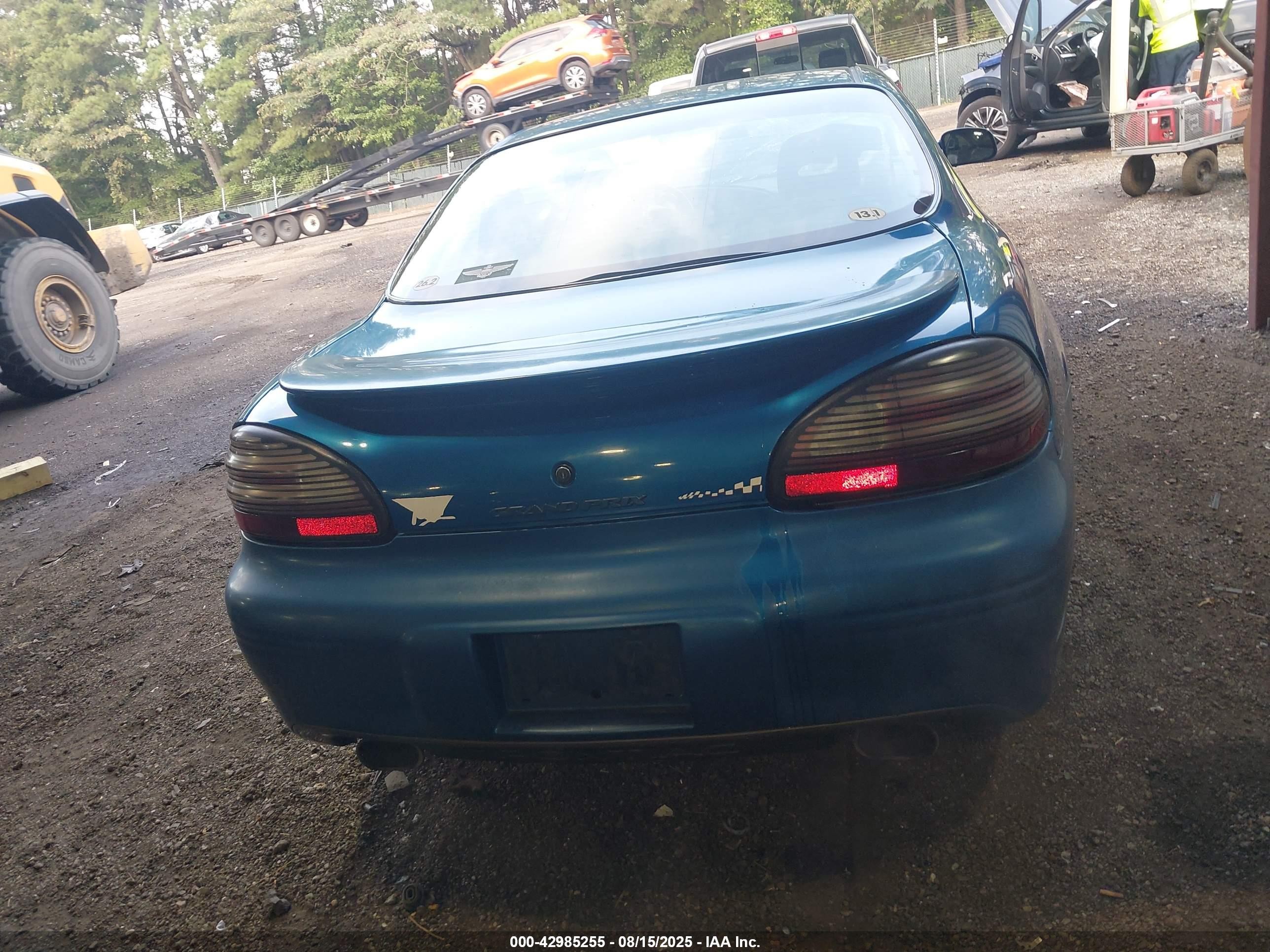 1998 Pontiac Grand Prix Gt Blue vin: 1G2WP1218WF309100