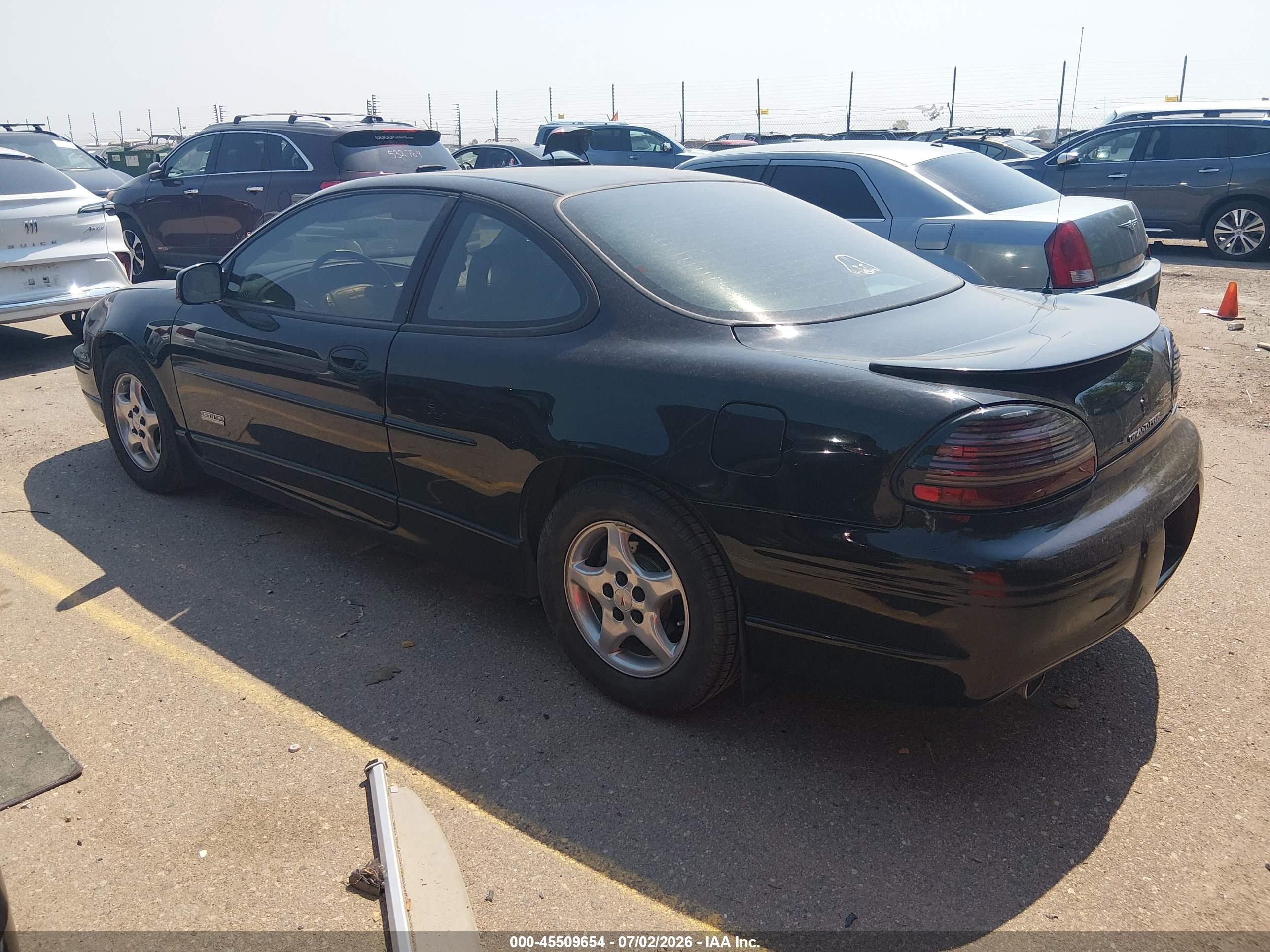 1997 Pontiac Grand Prix Gt Black vin: 1G2WP121XVF284330