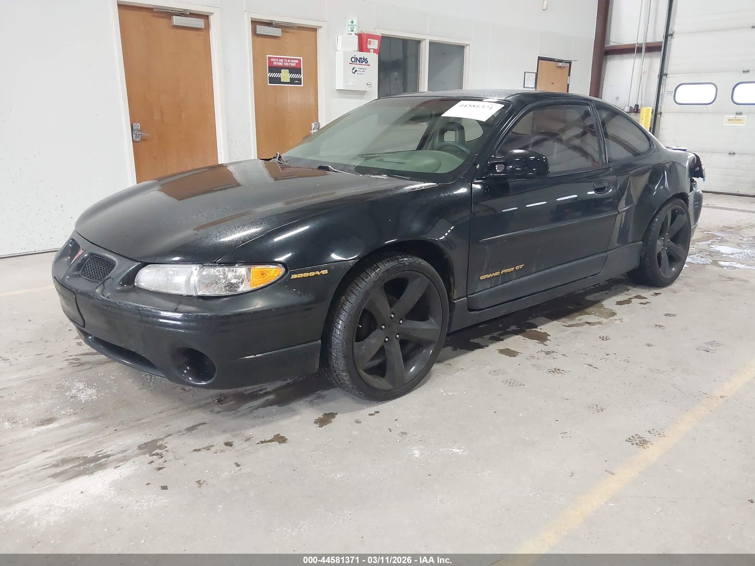 1997 Pontiac Grand Prix Gt Black vin: 1G2WP12K0VF301371