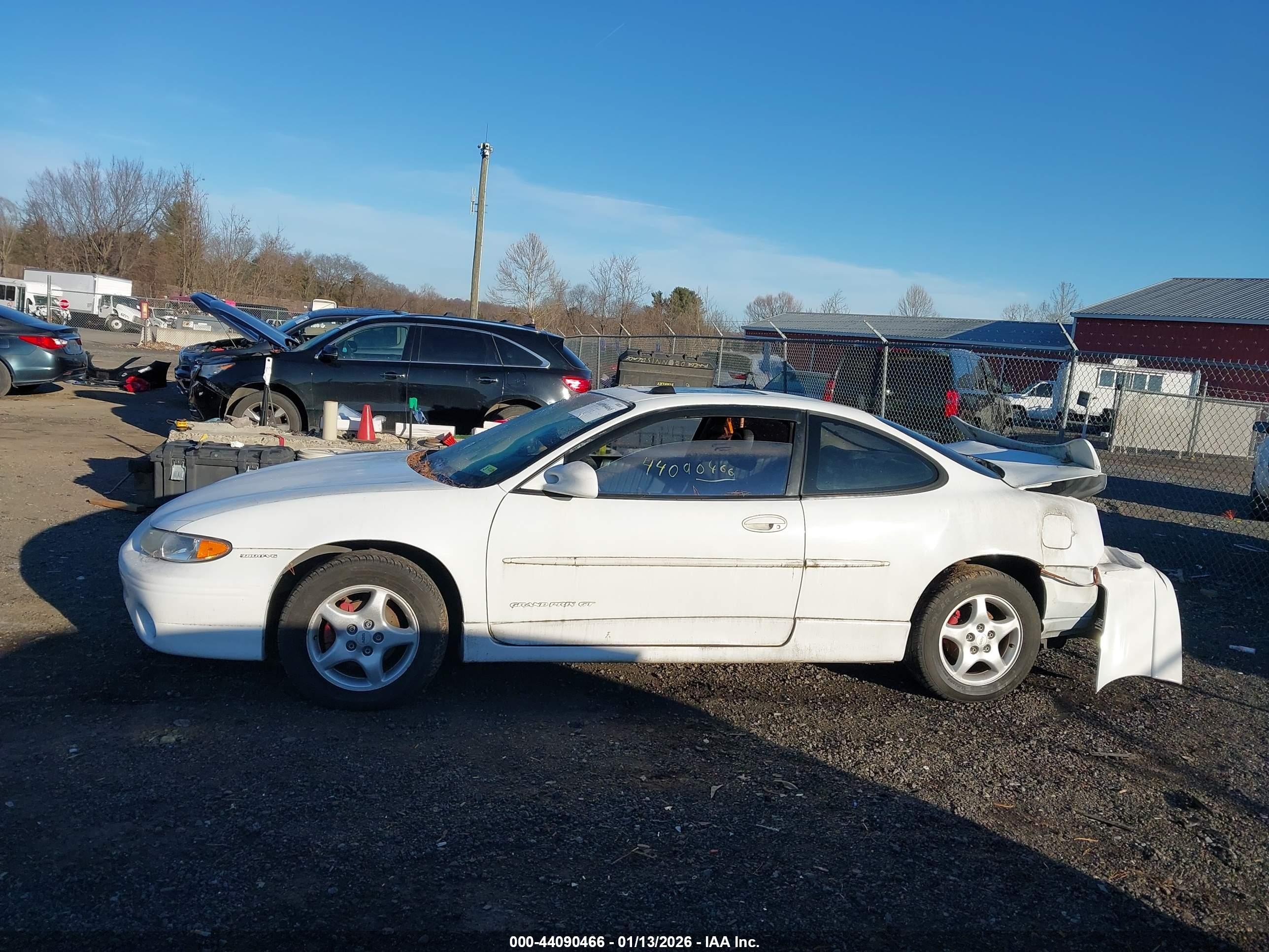 1997 Pontiac Grand Prix Gt White vin: 1G2WP12K6VF241273