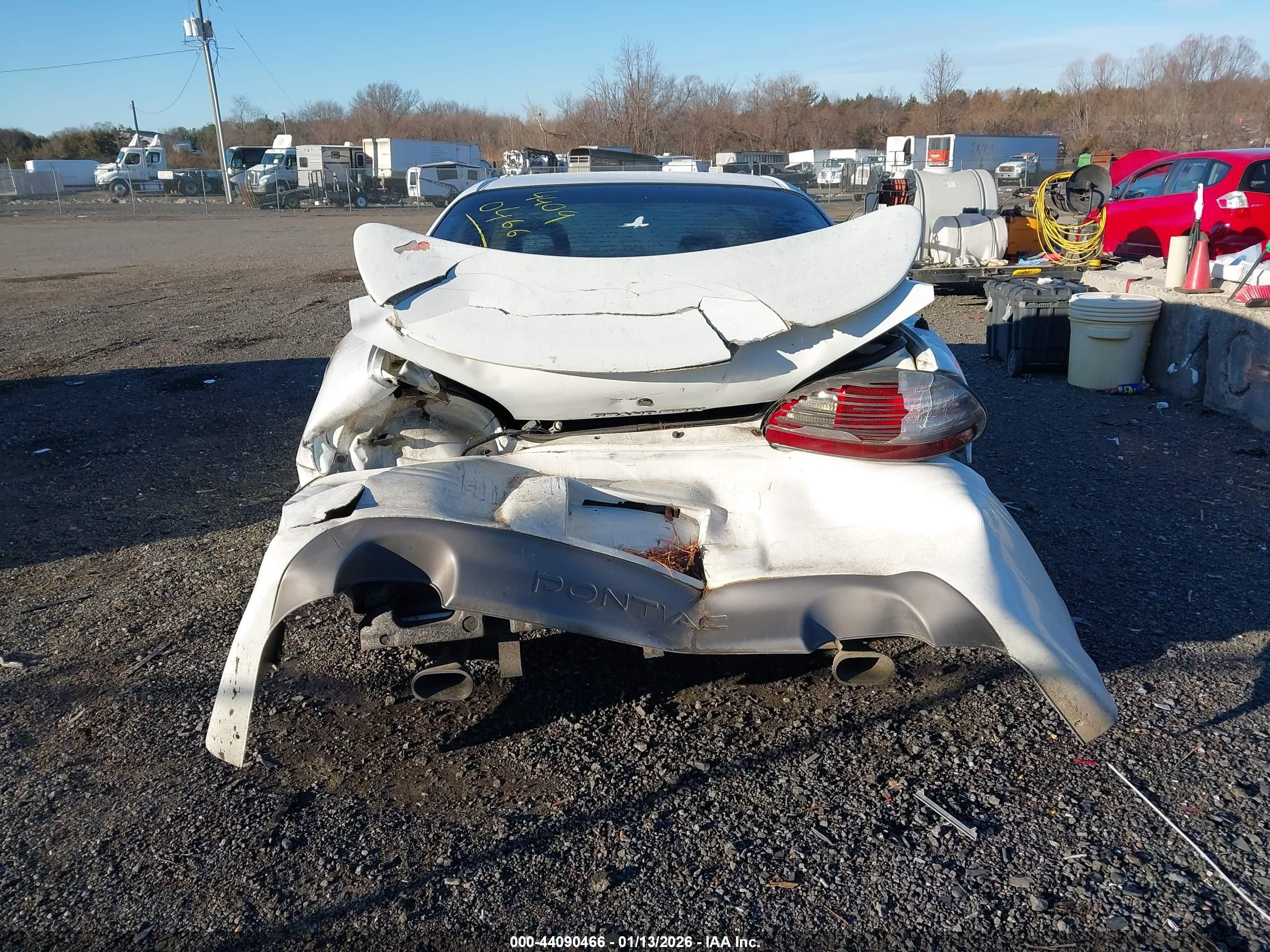1997 Pontiac Grand Prix Gt White vin: 1G2WP12K6VF241273