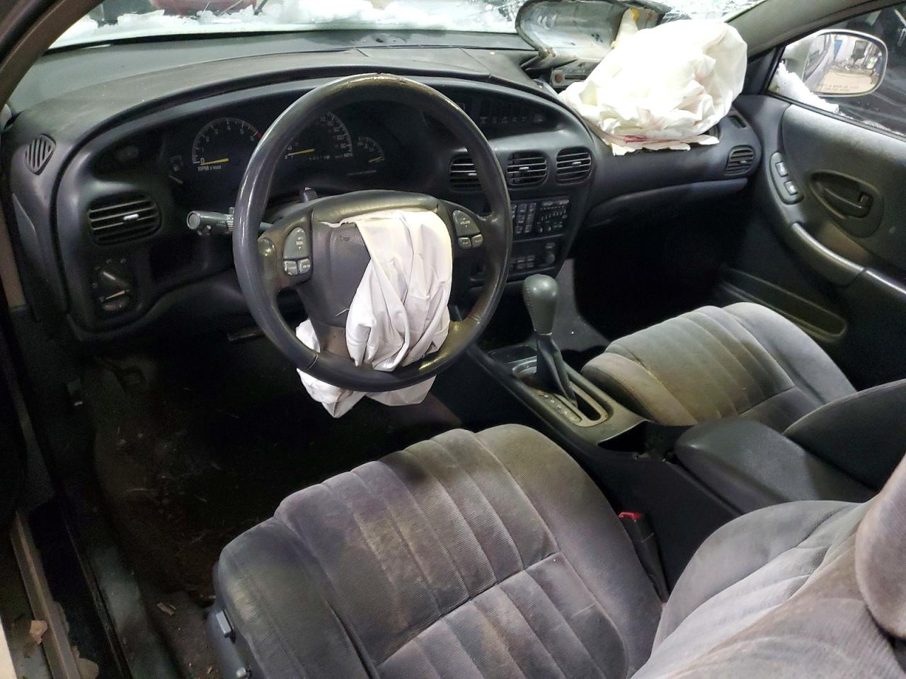 1998 Pontiac Grand Prix Gt Silver vin: 1G2WP12K6WF293939