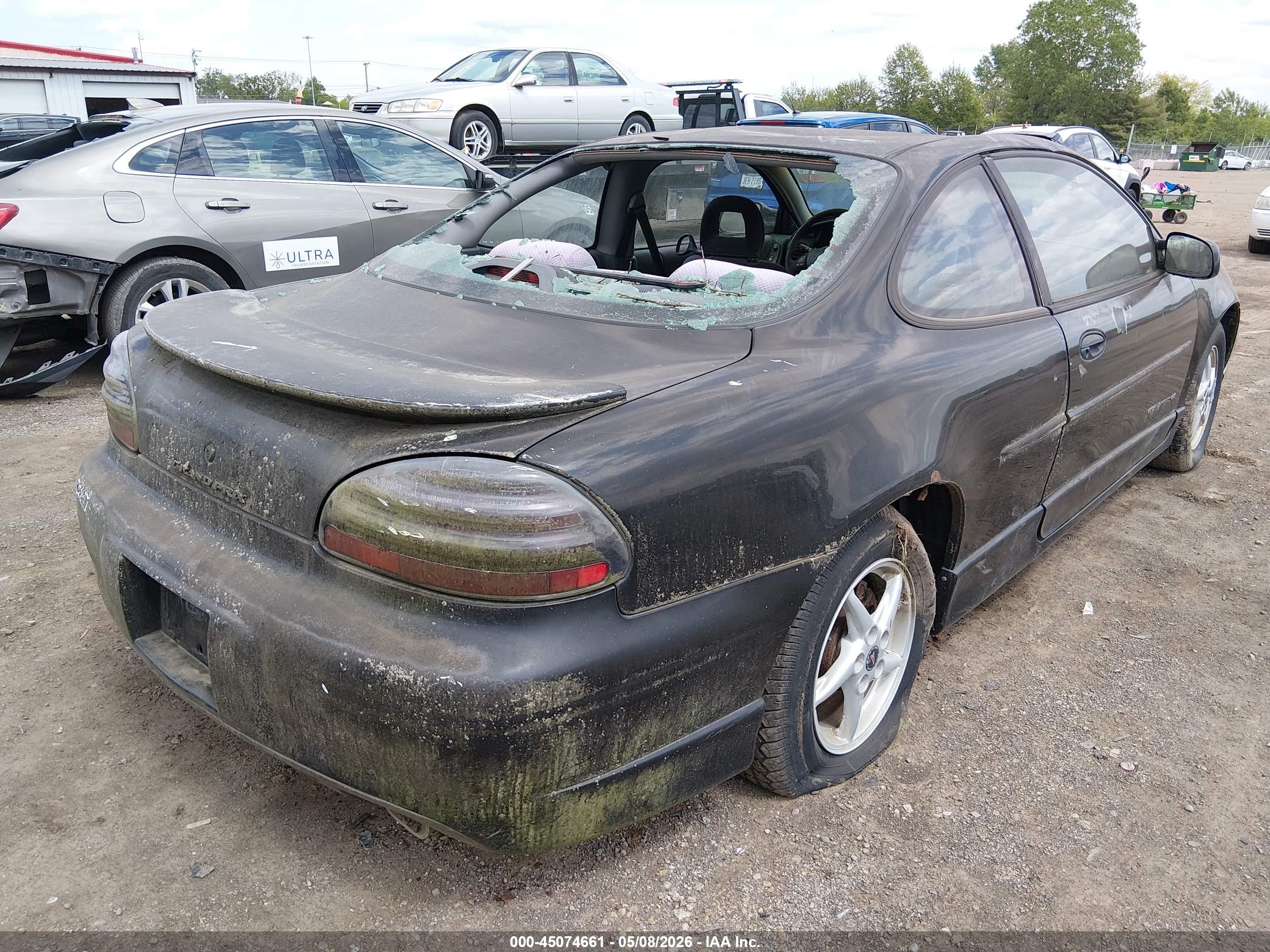 2000 Pontiac Grand Prix Gt Black vin: 1G2WP12K9YF185818