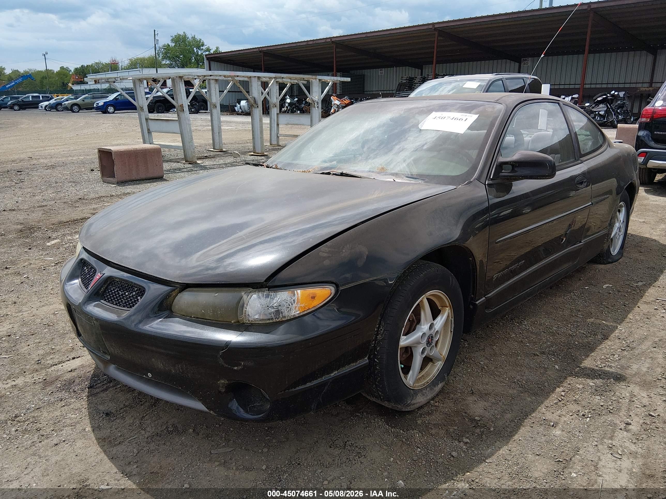 2000 Pontiac Grand Prix Gt Black vin: 1G2WP12K9YF185818