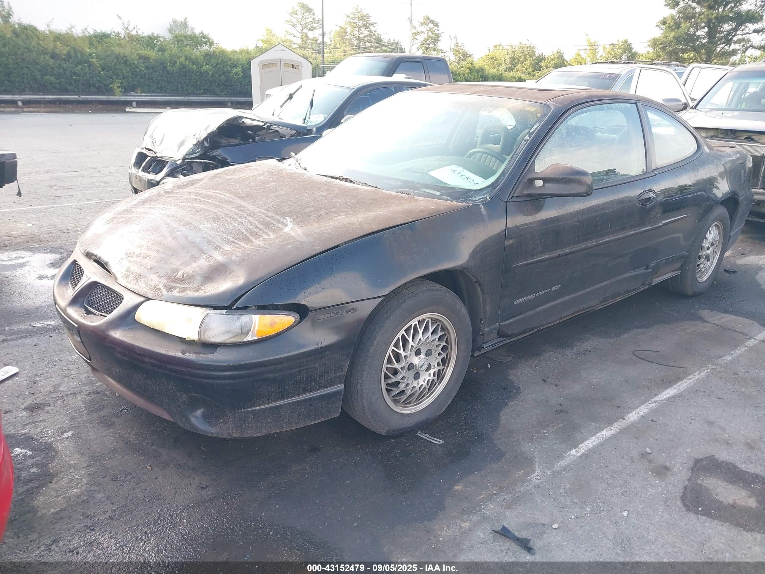 1997 Pontiac Grand Prix Gt Black vin: 1G2WP12KXVF348374