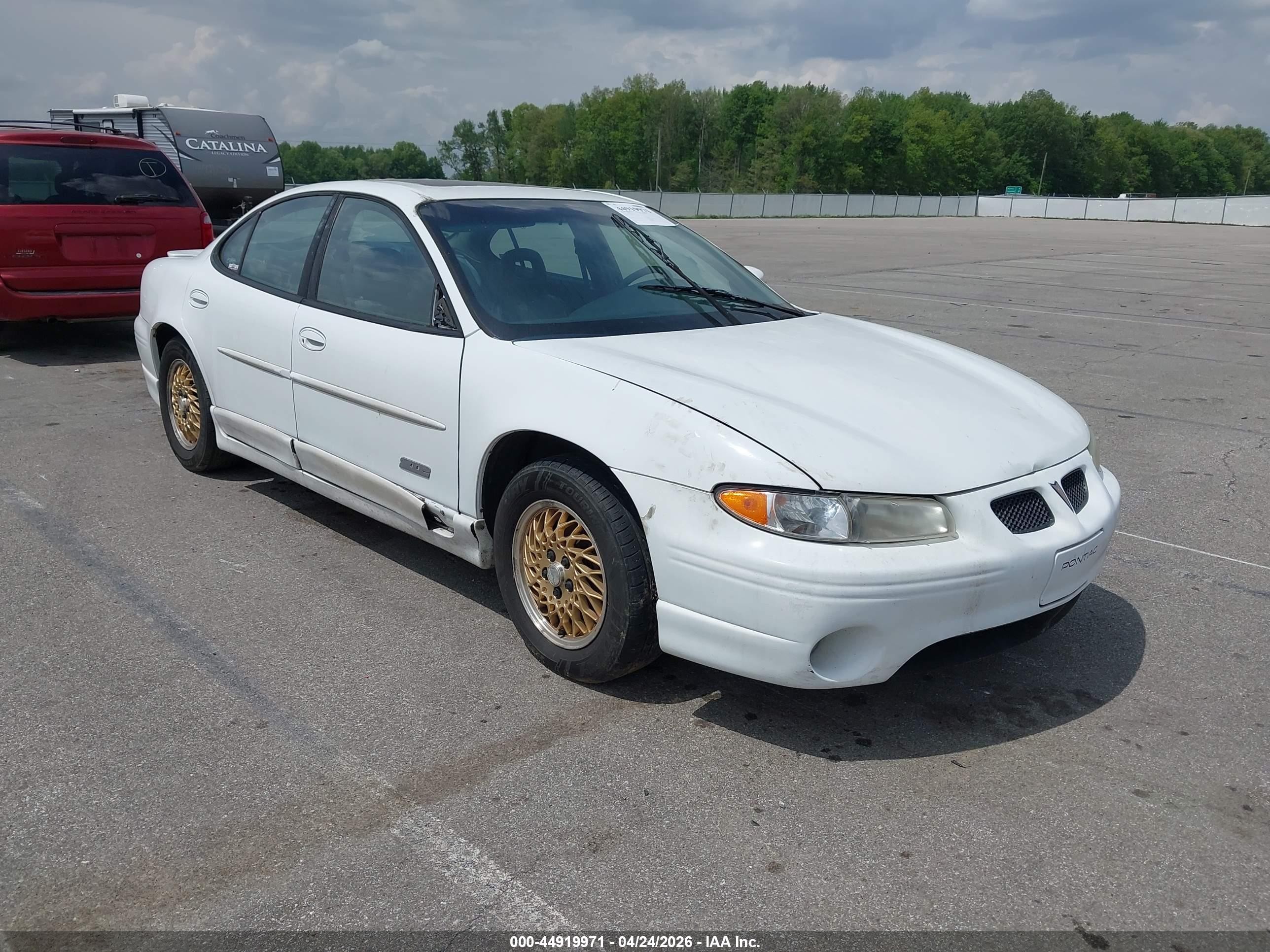 1997 Pontiac Grand Prix Gt Белый vin: 1G2WP5210VF318475