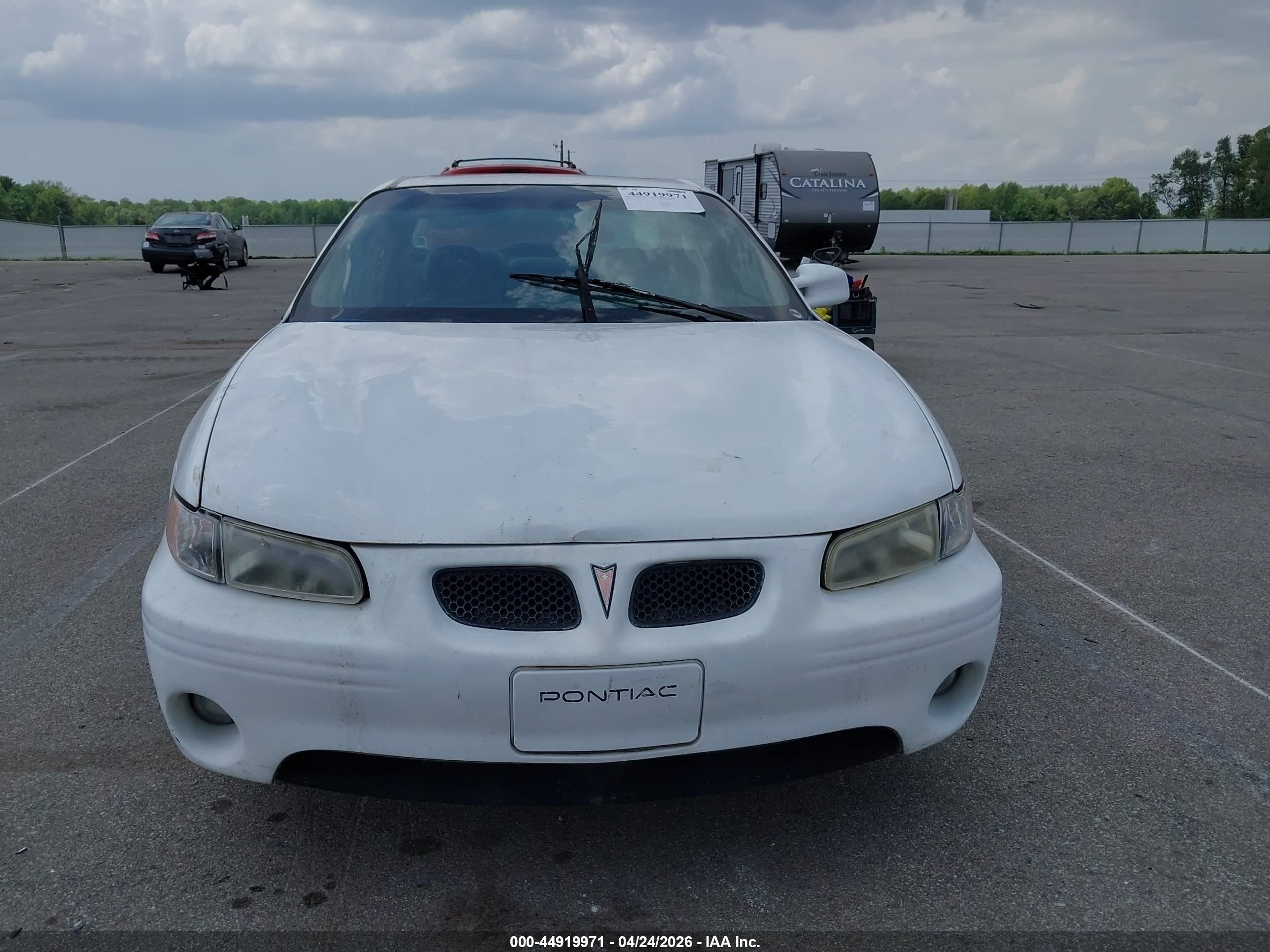 1997 Pontiac Grand Prix Gt White vin: 1G2WP5210VF318475