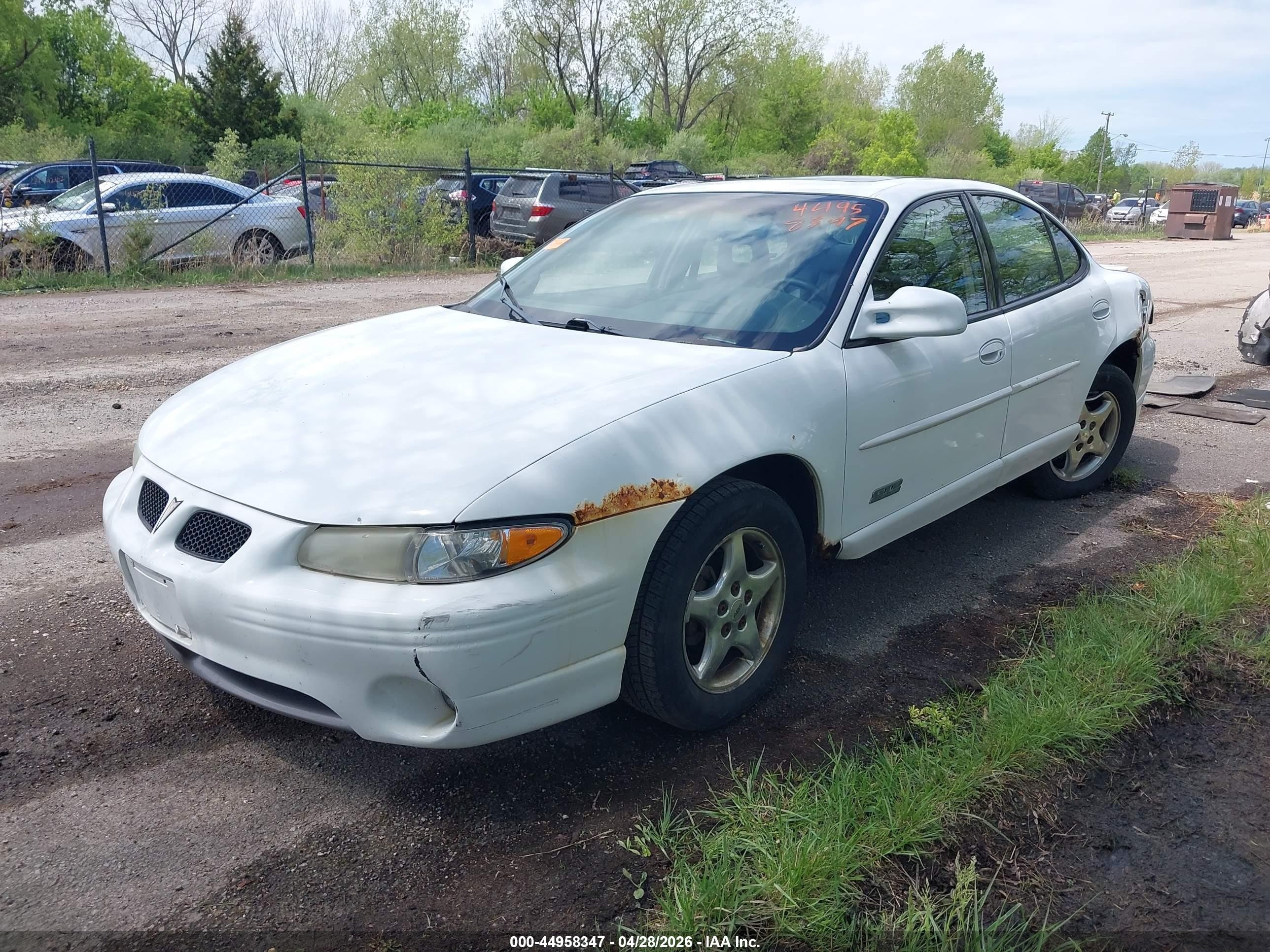 1998 Pontiac Grand Prix Gt White vin: 1G2WP5217WF317843