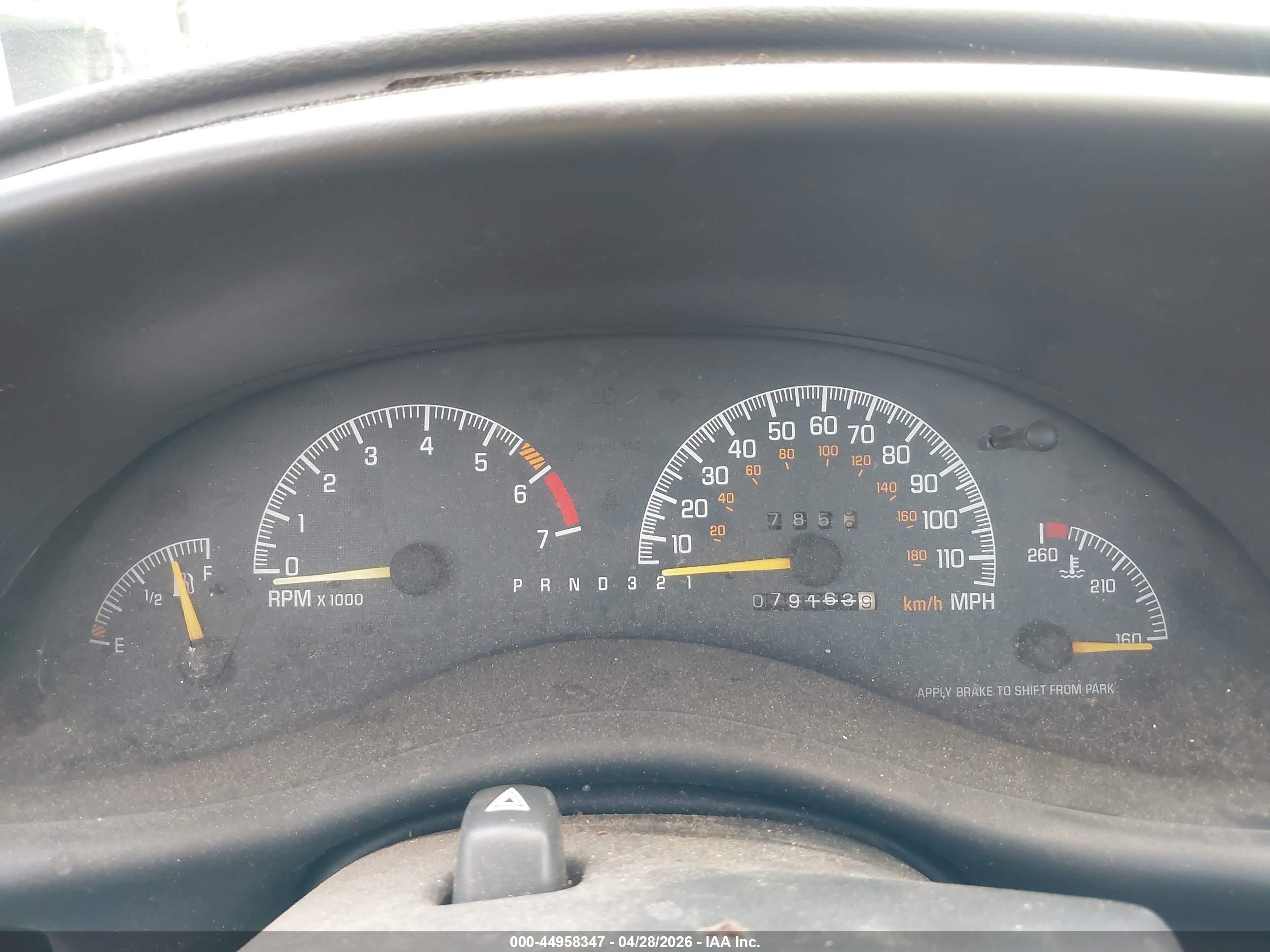 1998 Pontiac Grand Prix Gt White vin: 1G2WP5217WF317843
