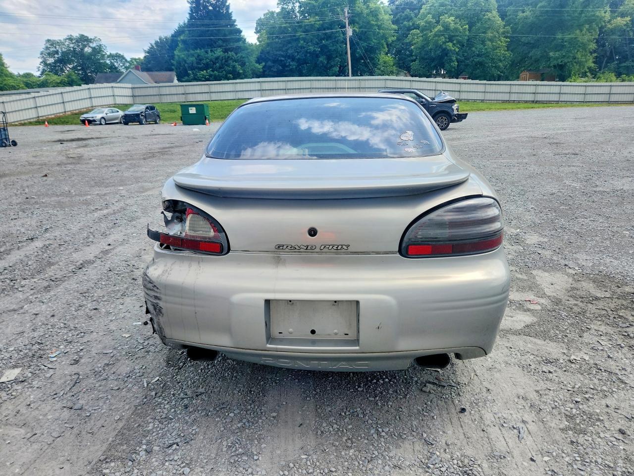 2000 Pontiac Grand Prix Gt Silver vin: 1G2WP52K0YF262745