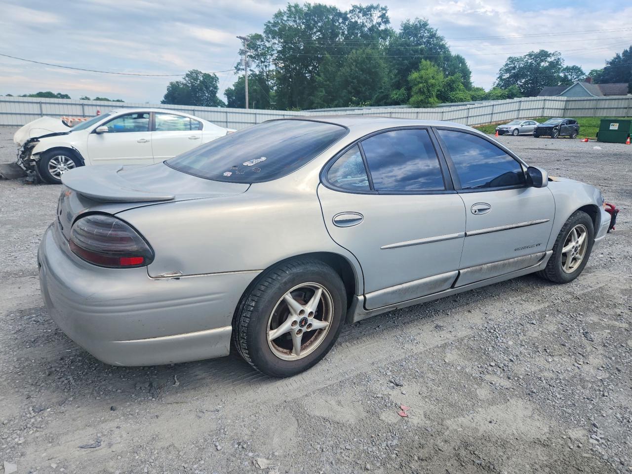 2000 Pontiac Grand Prix Gt Silver vin: 1G2WP52K0YF262745