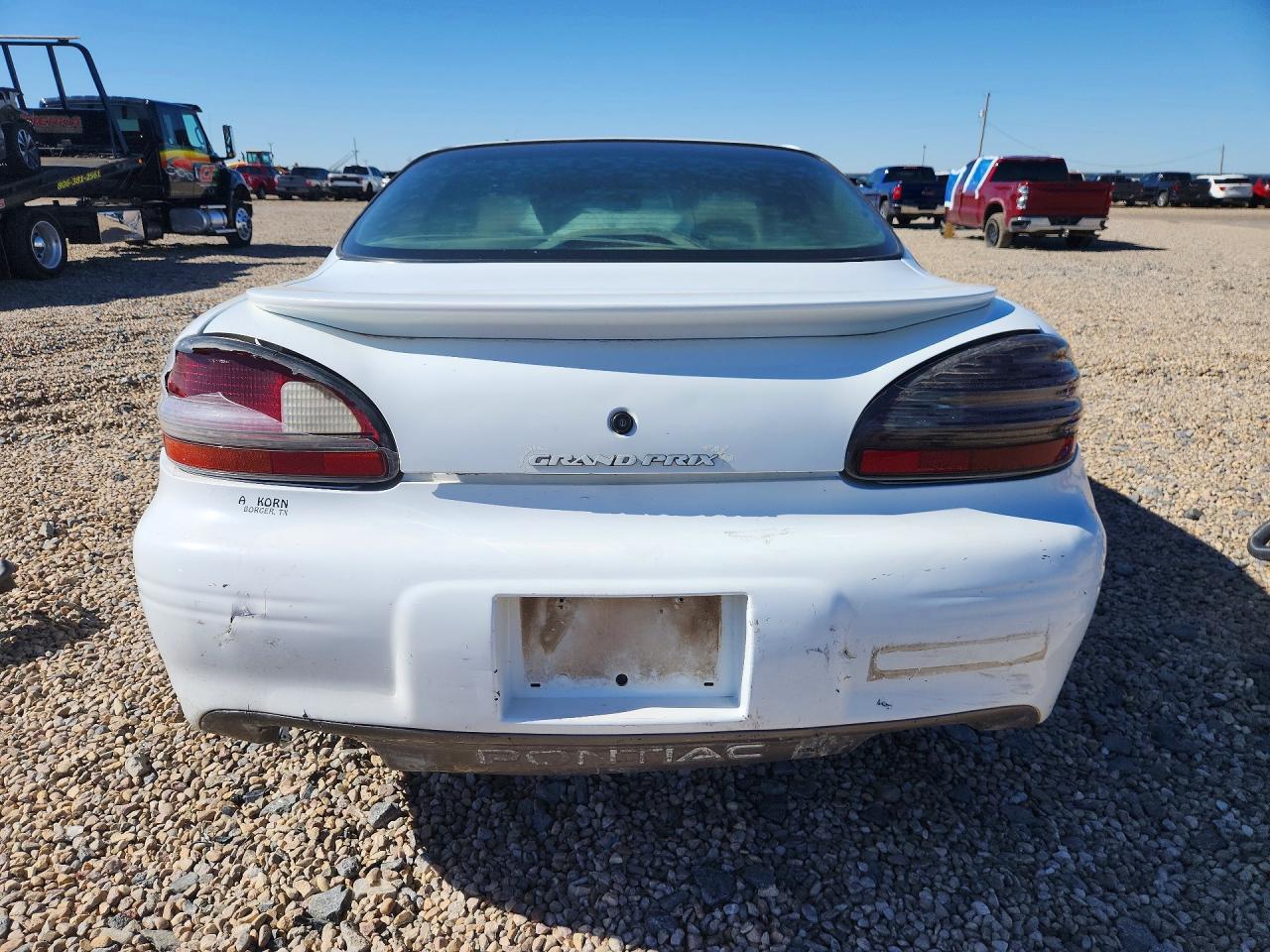 1997 Pontiac Grand Prix Gt White vin: 1G2WP52K1VF323533