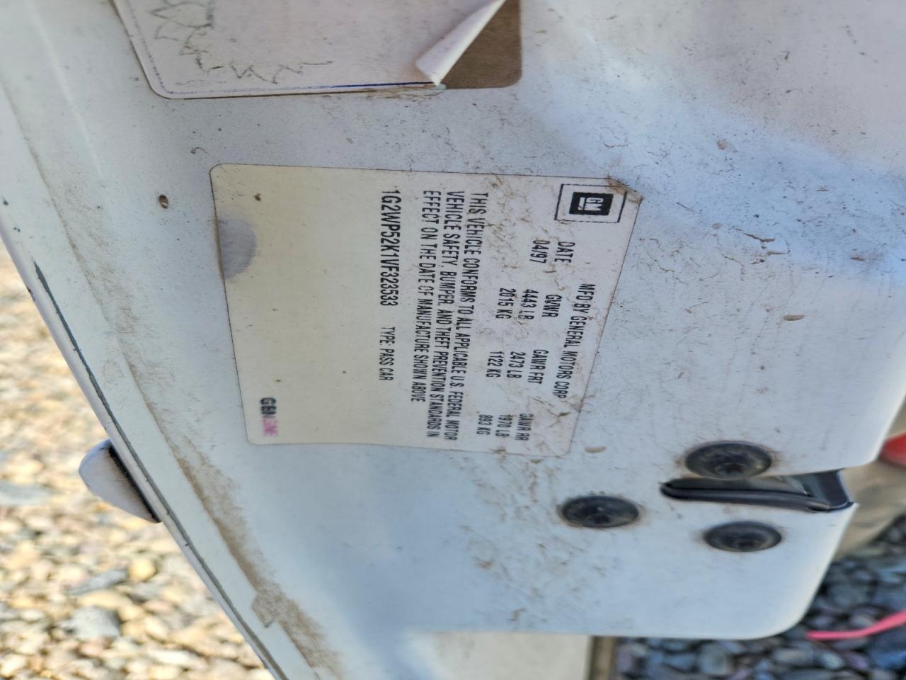 1997 Pontiac Grand Prix Gt White vin: 1G2WP52K1VF323533