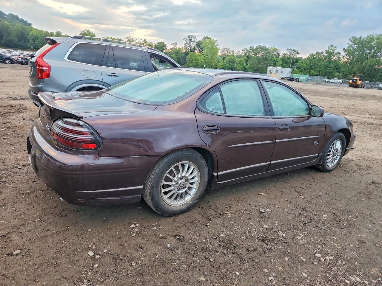 2002 Pontiac Grand Prix Gt Burgundy vin: 1G2WP52K22F172083