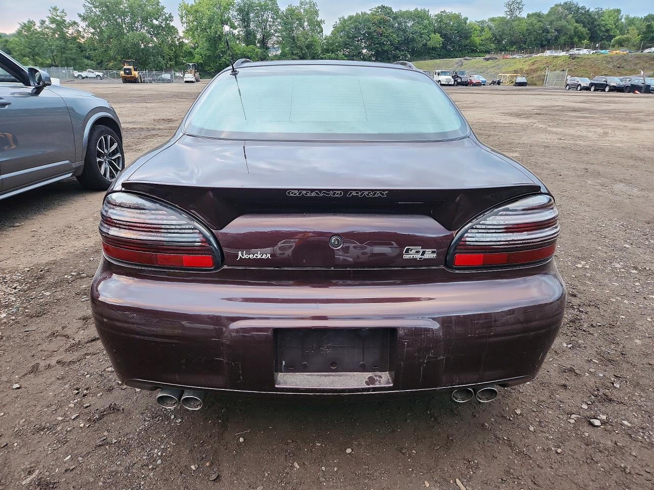 2002 Pontiac Grand Prix Gt Burgundy vin: 1G2WP52K22F172083