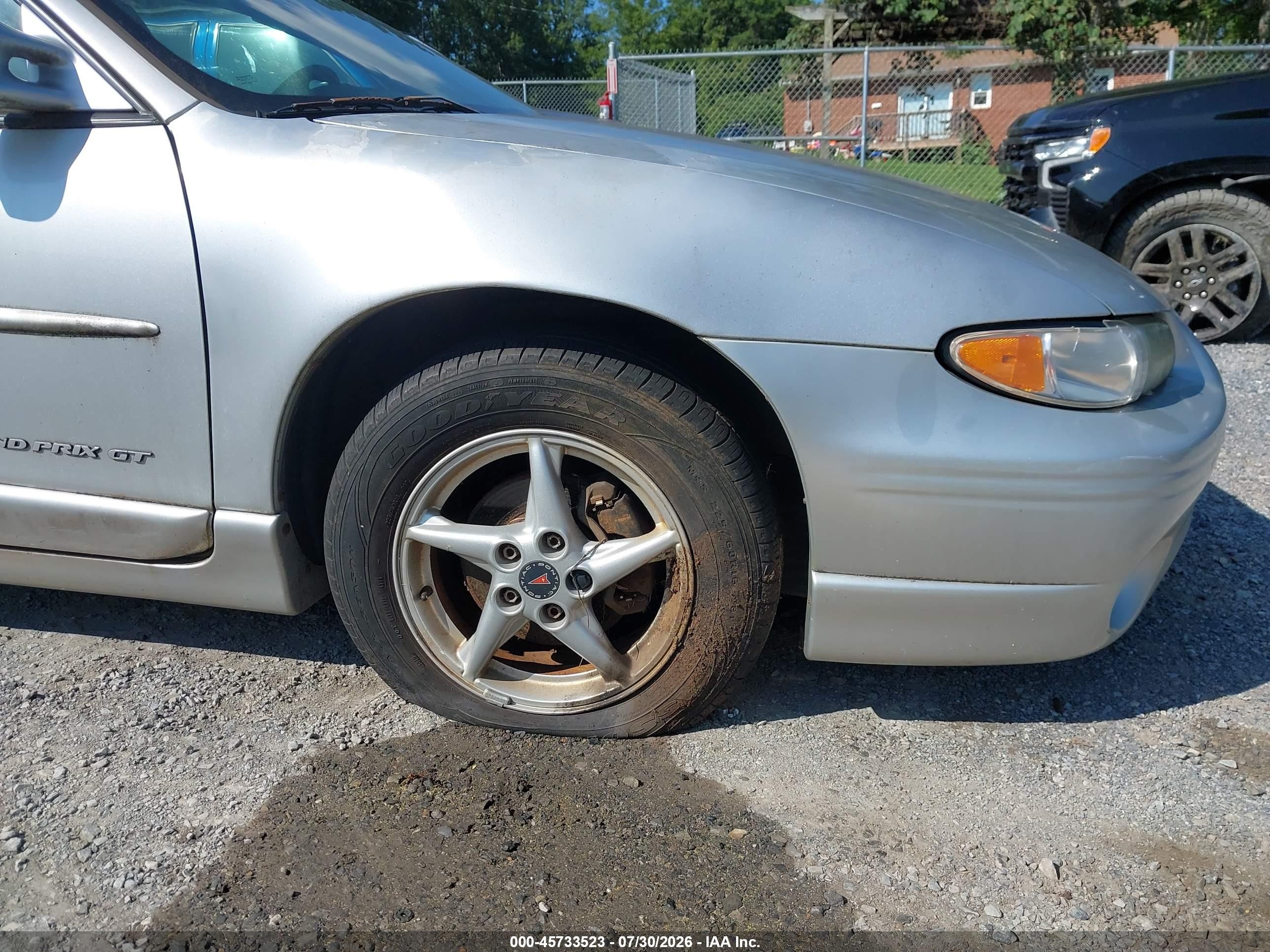 2003 Pontiac Grand Prix Gt Silver vin: 1G2WP52K33F152197