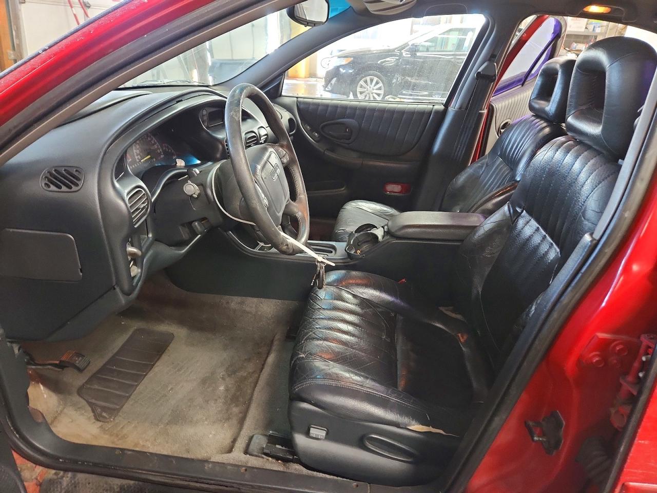 1998 Pontiac Grand Prix Gt Red vin: 1G2WP52K5WF218589