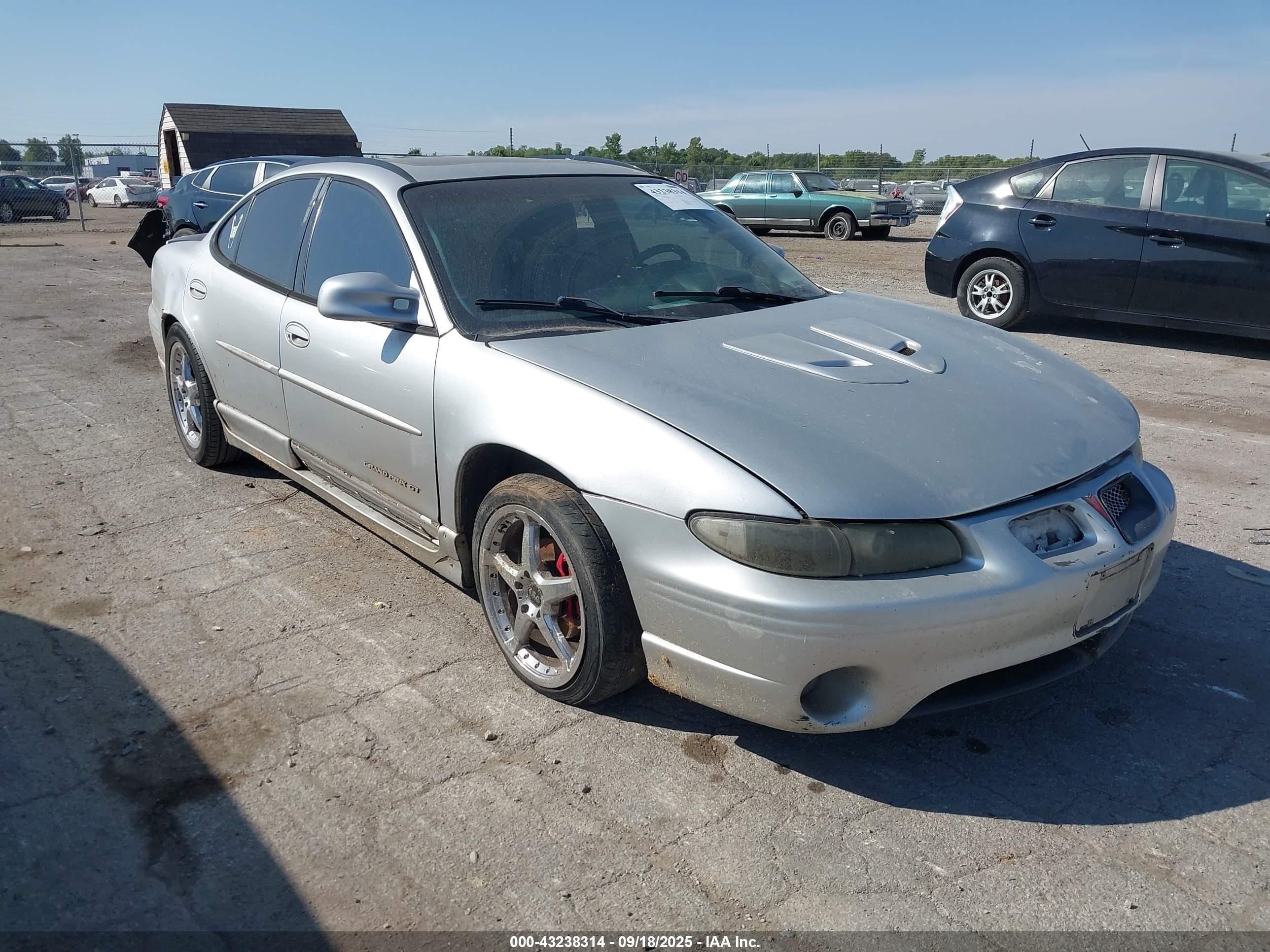 1G2WP52K61F194859