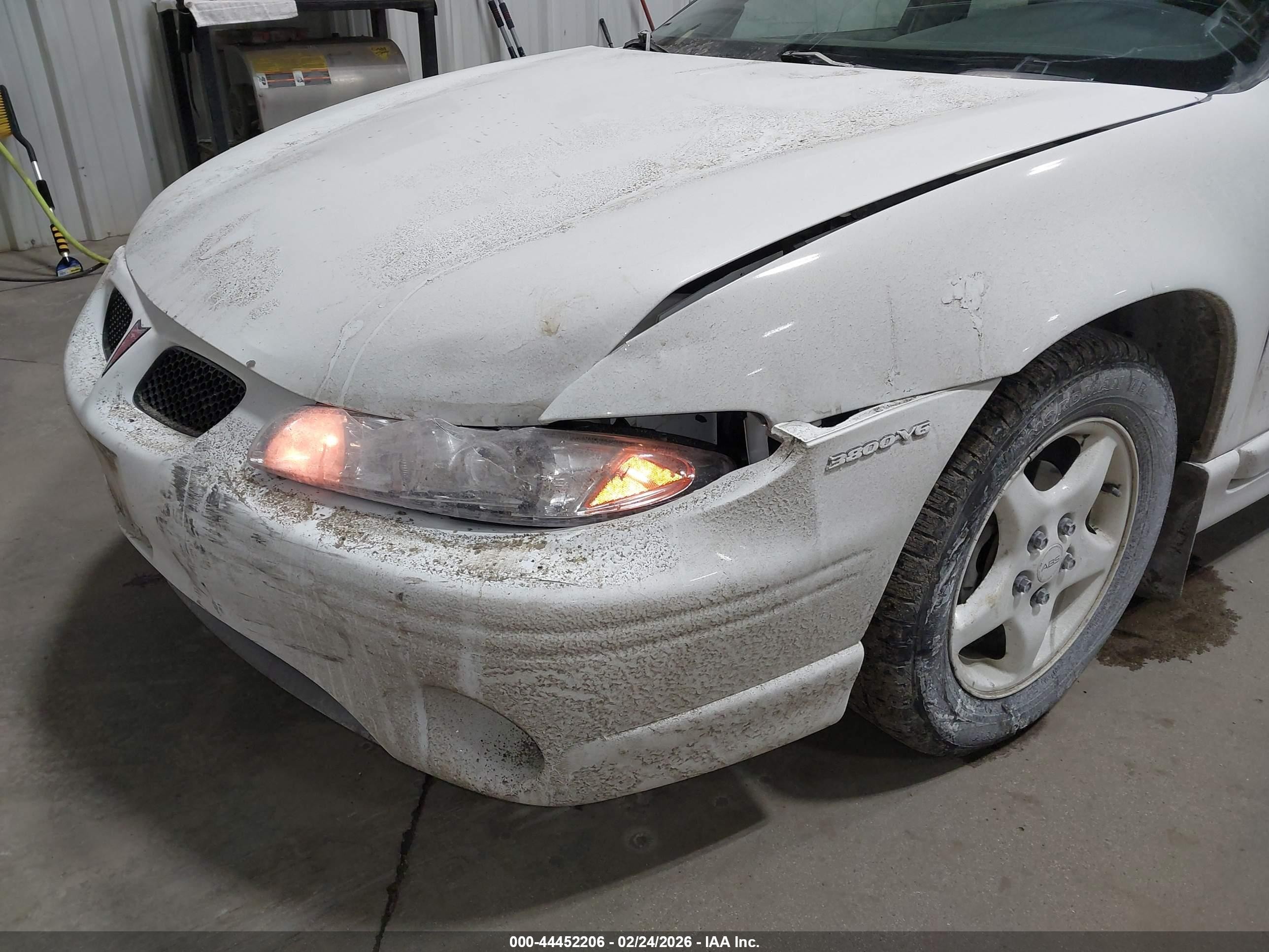 1997 Pontiac Grand Prix Gt Белый vin: 1G2WP52K8VF330544