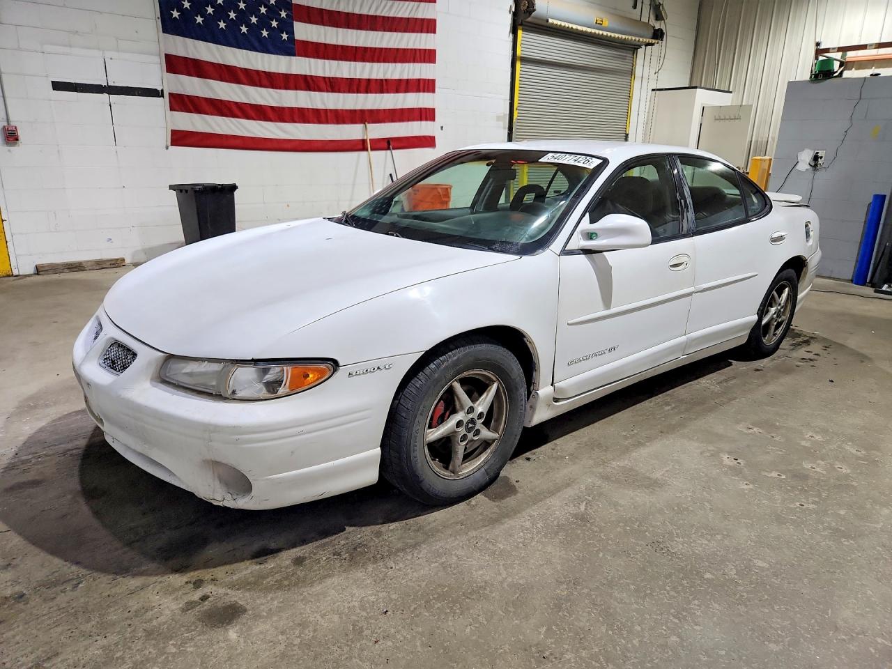 1G2WP52K8XF351977