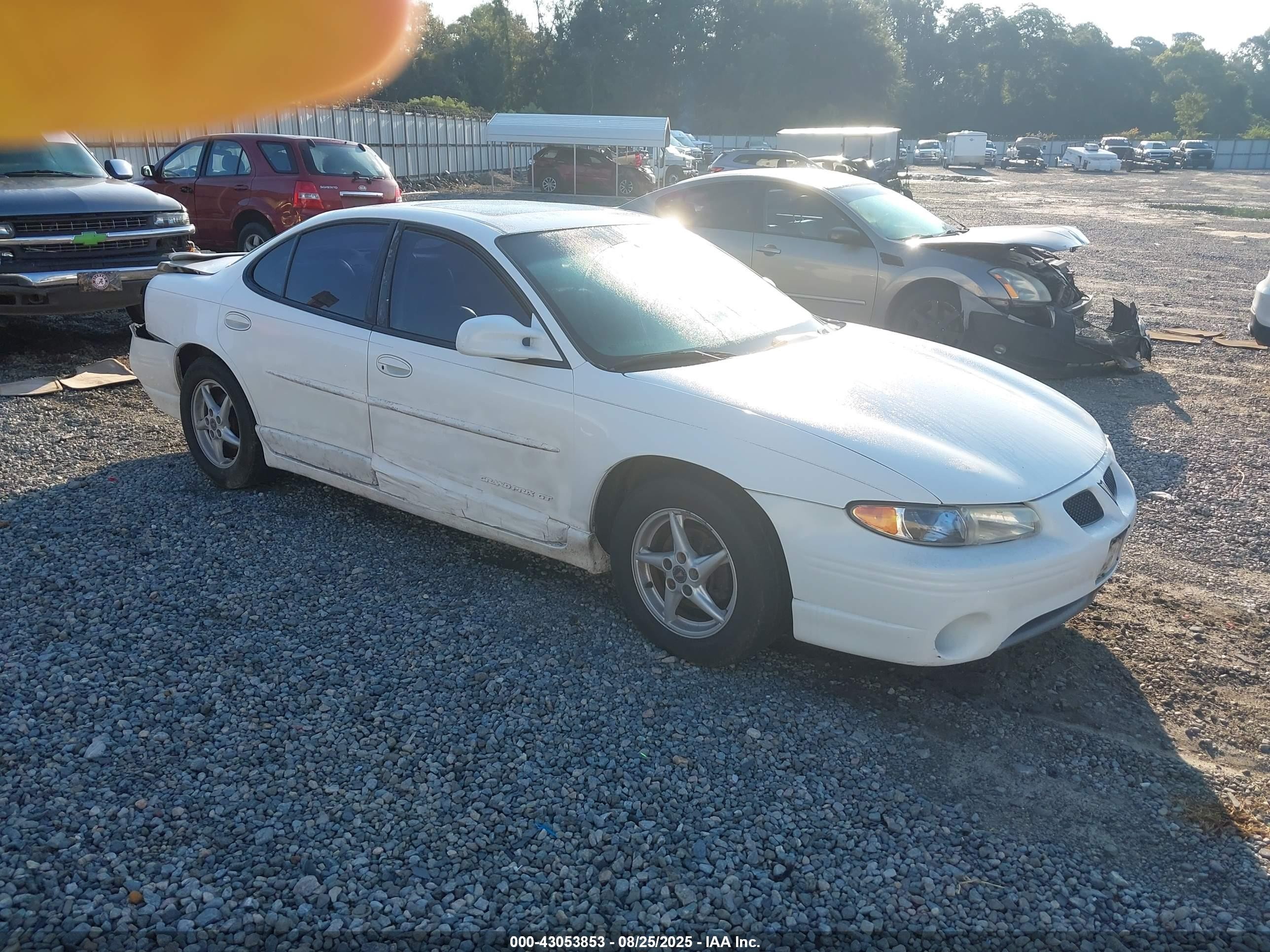 1G2WP52K8YF136732