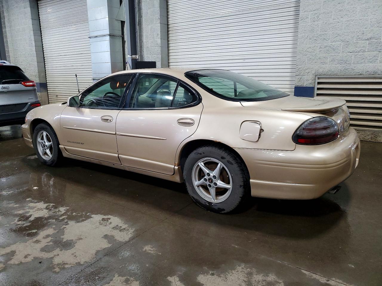 2002 Pontiac Grand Prix Gt Tan vin: 1G2WP52K92F238595