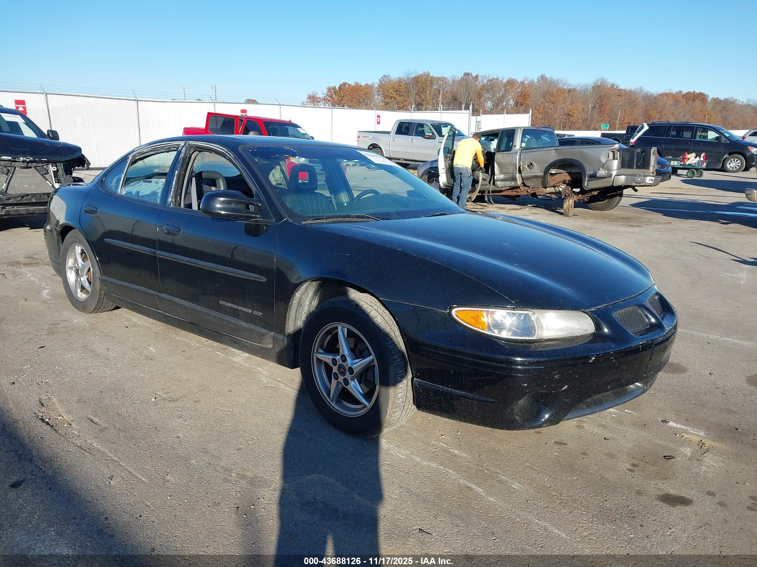 1G2WP52K9YF145990