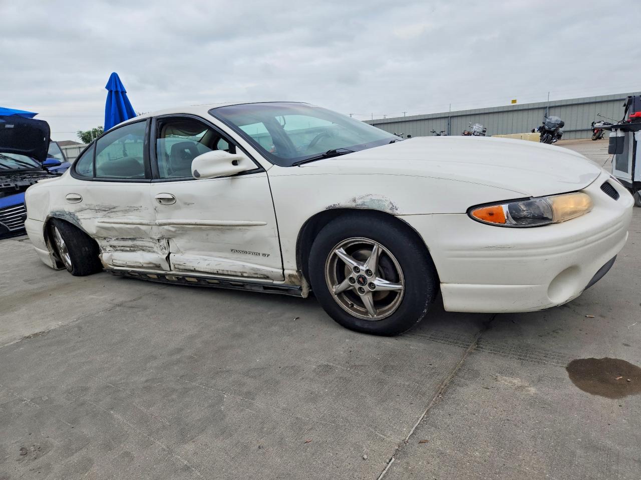 2002 Pontiac Grand Prix Gt White vin: 1G2WP52KX2F197698
