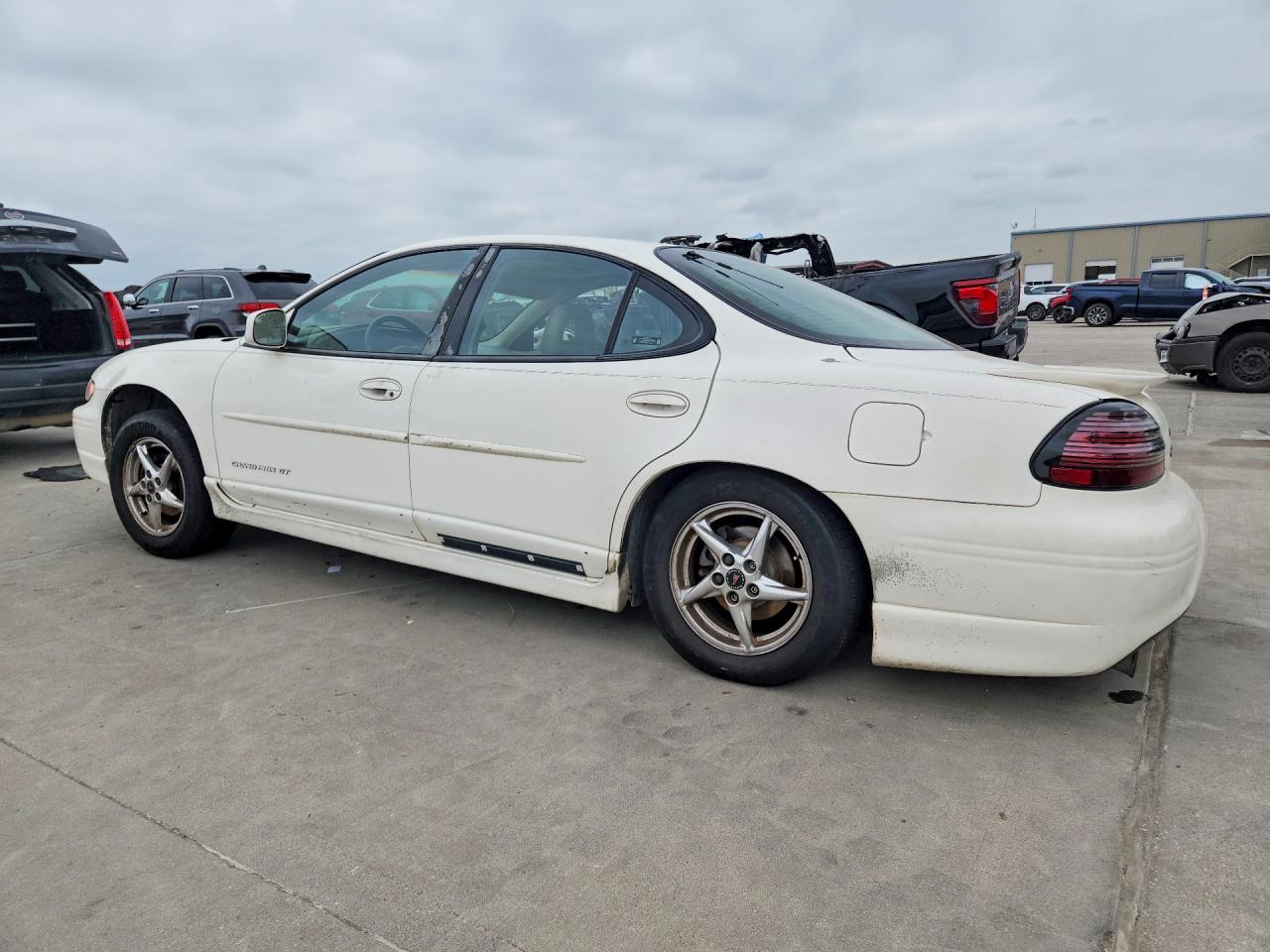 2002 Pontiac Grand Prix Gt White vin: 1G2WP52KX2F197698