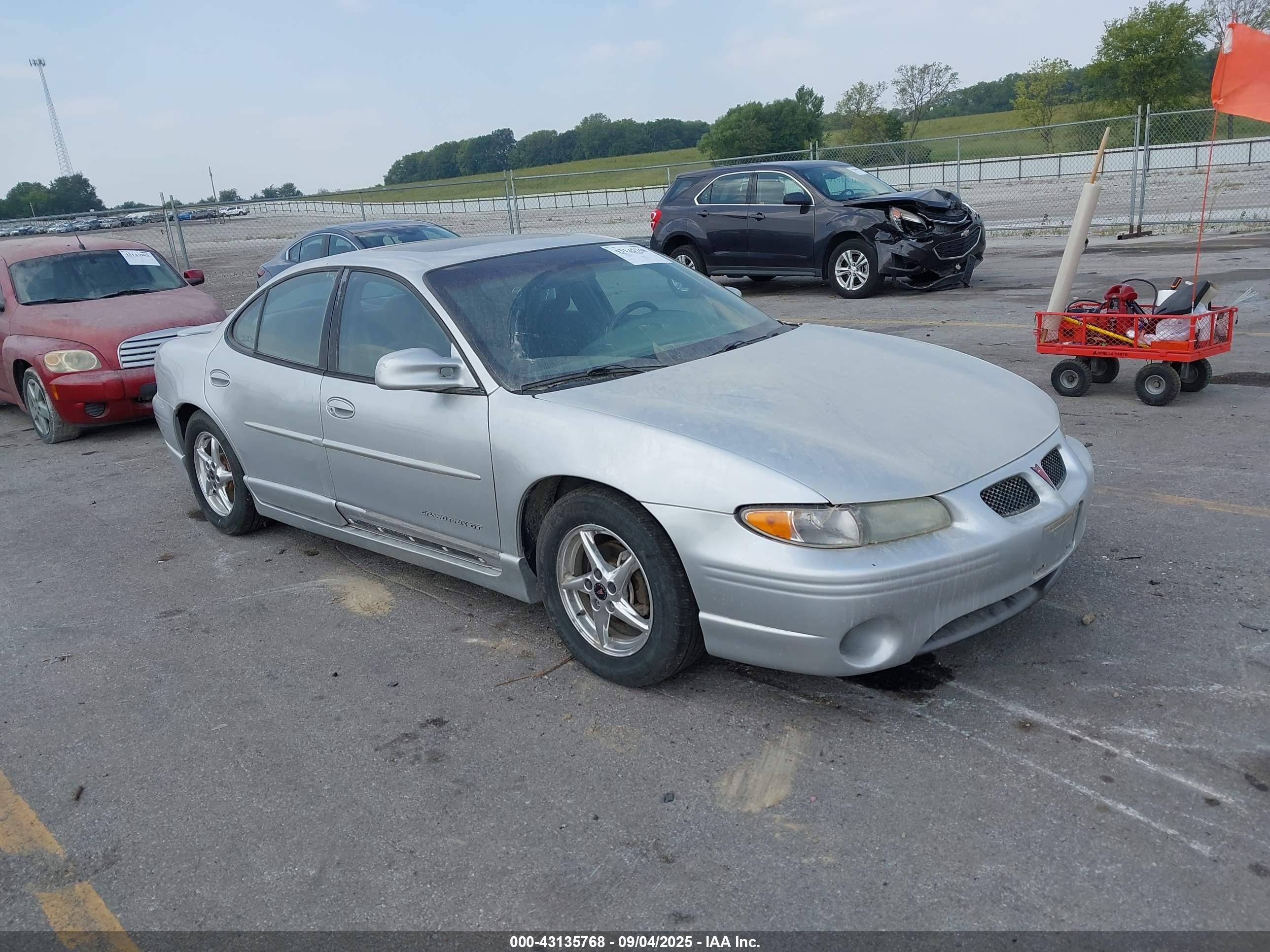 1G2WP52KX2F203872