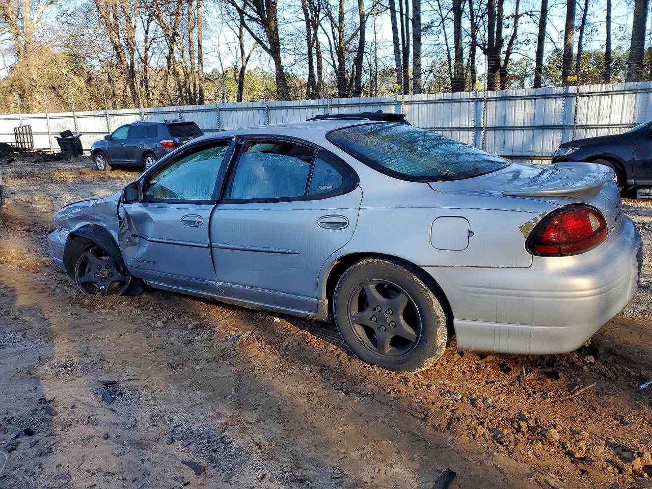 1998 Pontiac Grand Prix Silver vin: 1G2WP52KXWF208656