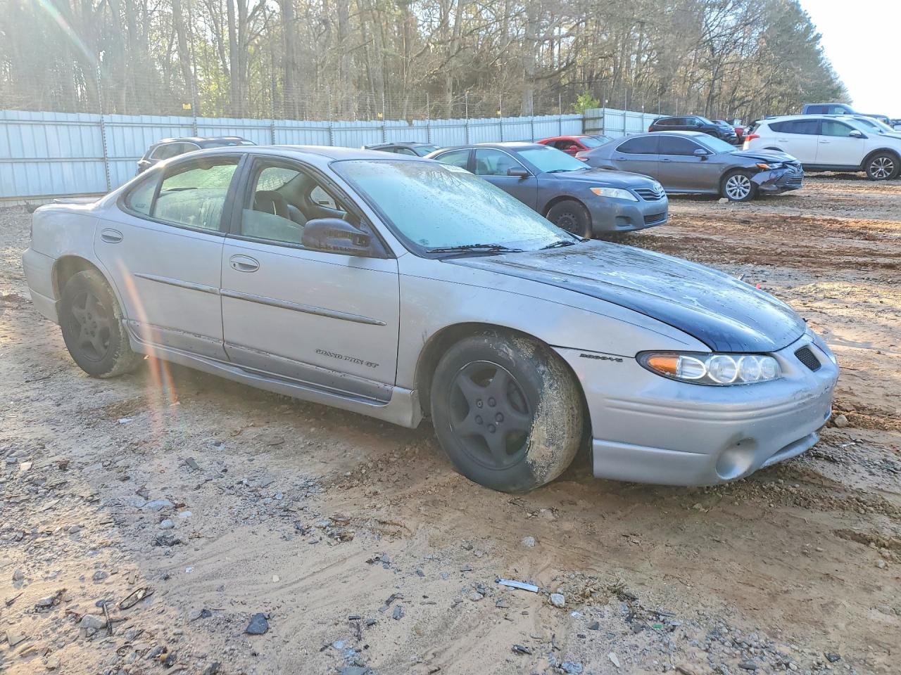 1998 Pontiac Grand Prix Silver vin: 1G2WP52KXWF208656