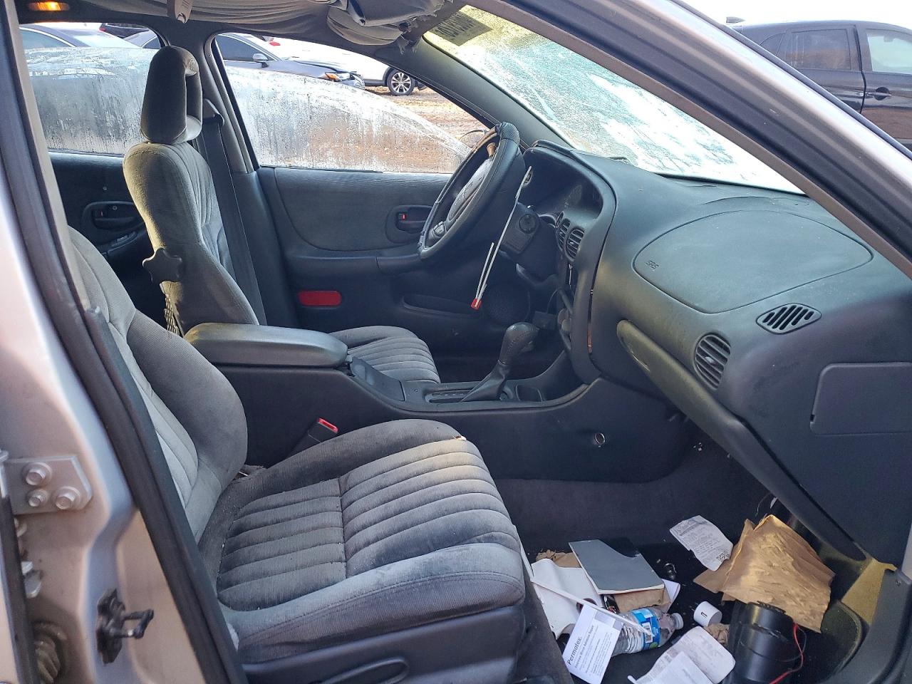 1998 Pontiac Grand Prix Silver vin: 1G2WP52KXWF208656