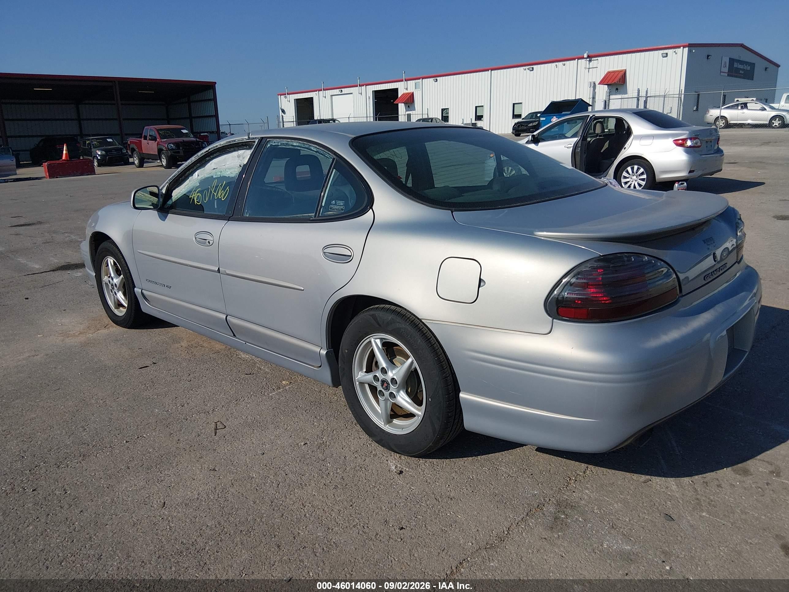 2000 Pontiac Grand Prix Gt Silver vin: 1G2WP52KXYF143343