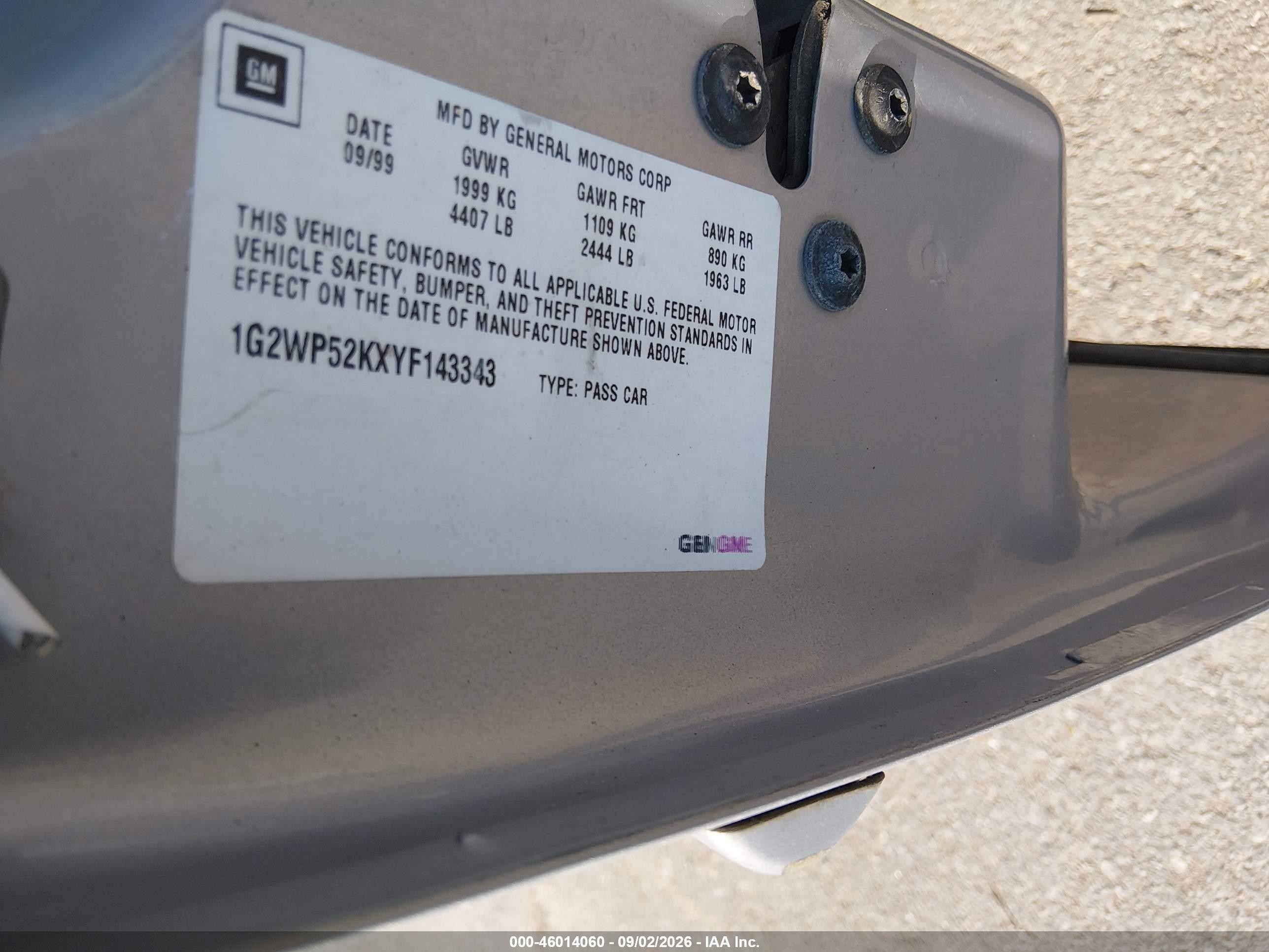 2000 Pontiac Grand Prix Gt Silver vin: 1G2WP52KXYF143343