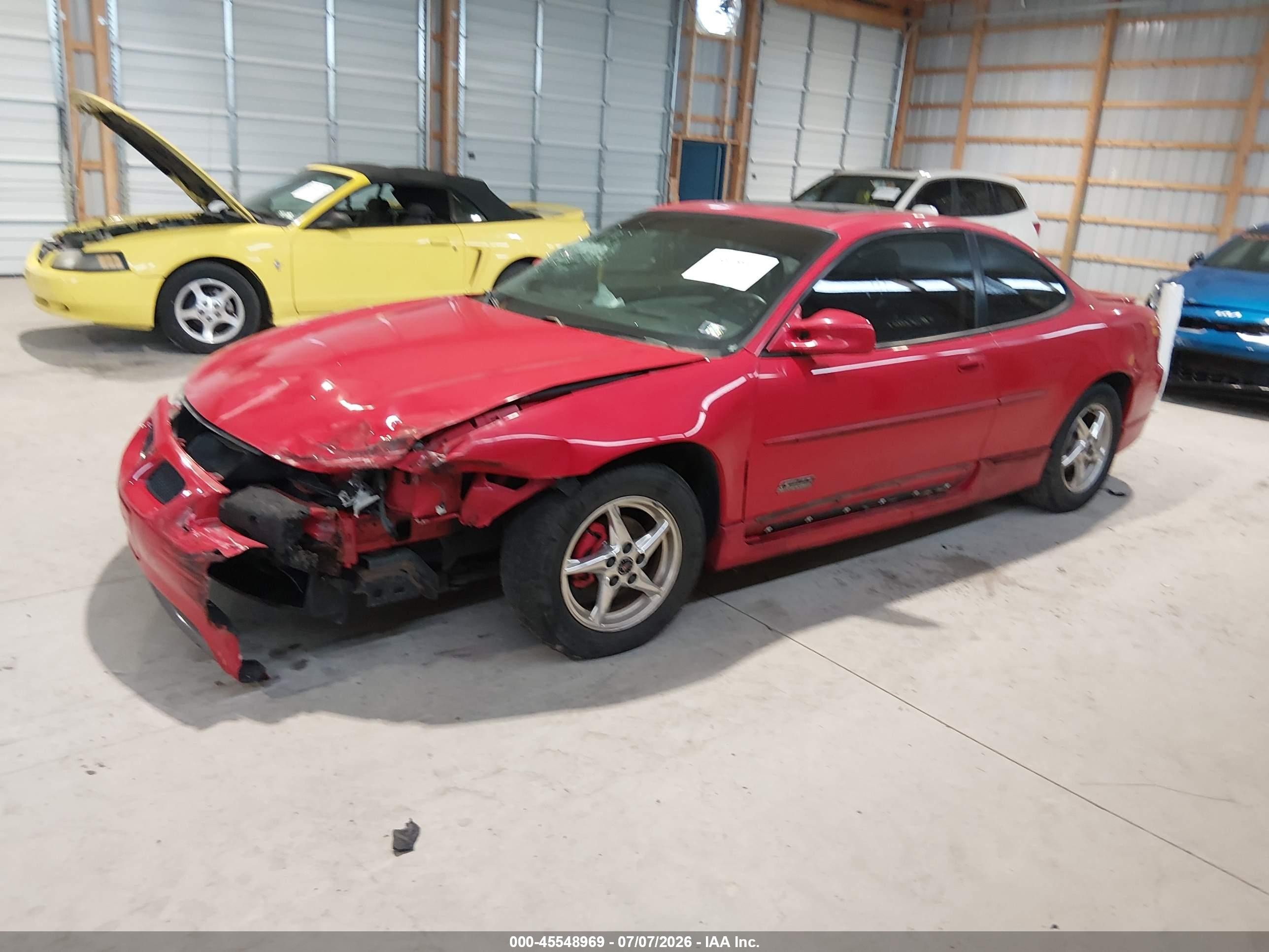 2002 Pontiac Grand Prix Gtp Красный vin: 1G2WR12152F170046